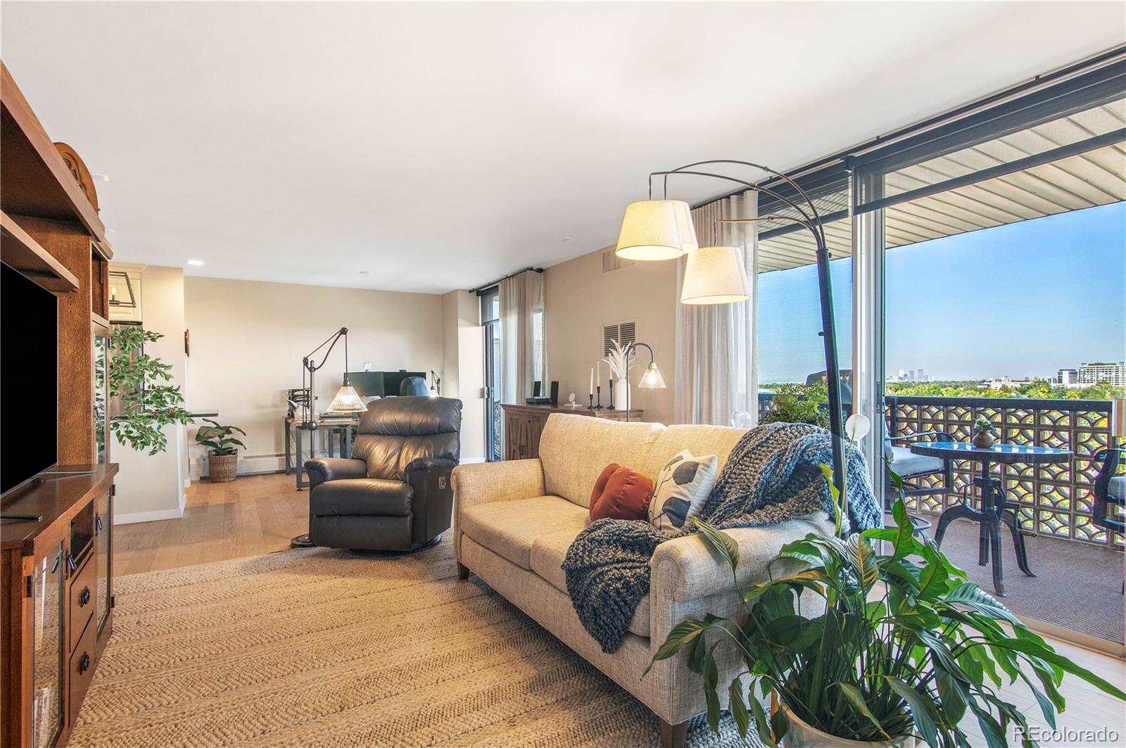 MLS Image #13 for 4570 e yale ave avenue 1004,denver, Colorado