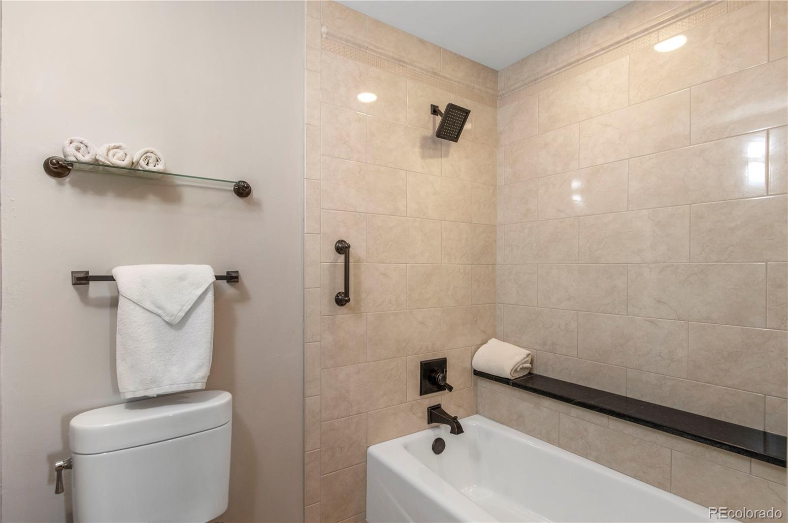 MLS Image #17 for 4570 e yale ave avenue 1004,denver, Colorado