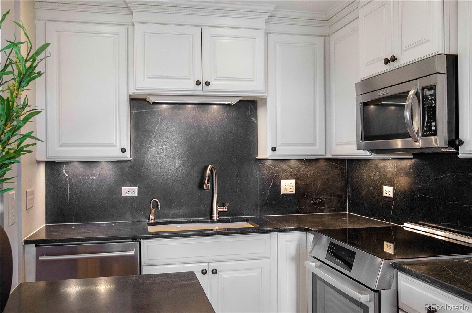 MLS Image #9 for 4570 e yale ave avenue 1004,denver, Colorado