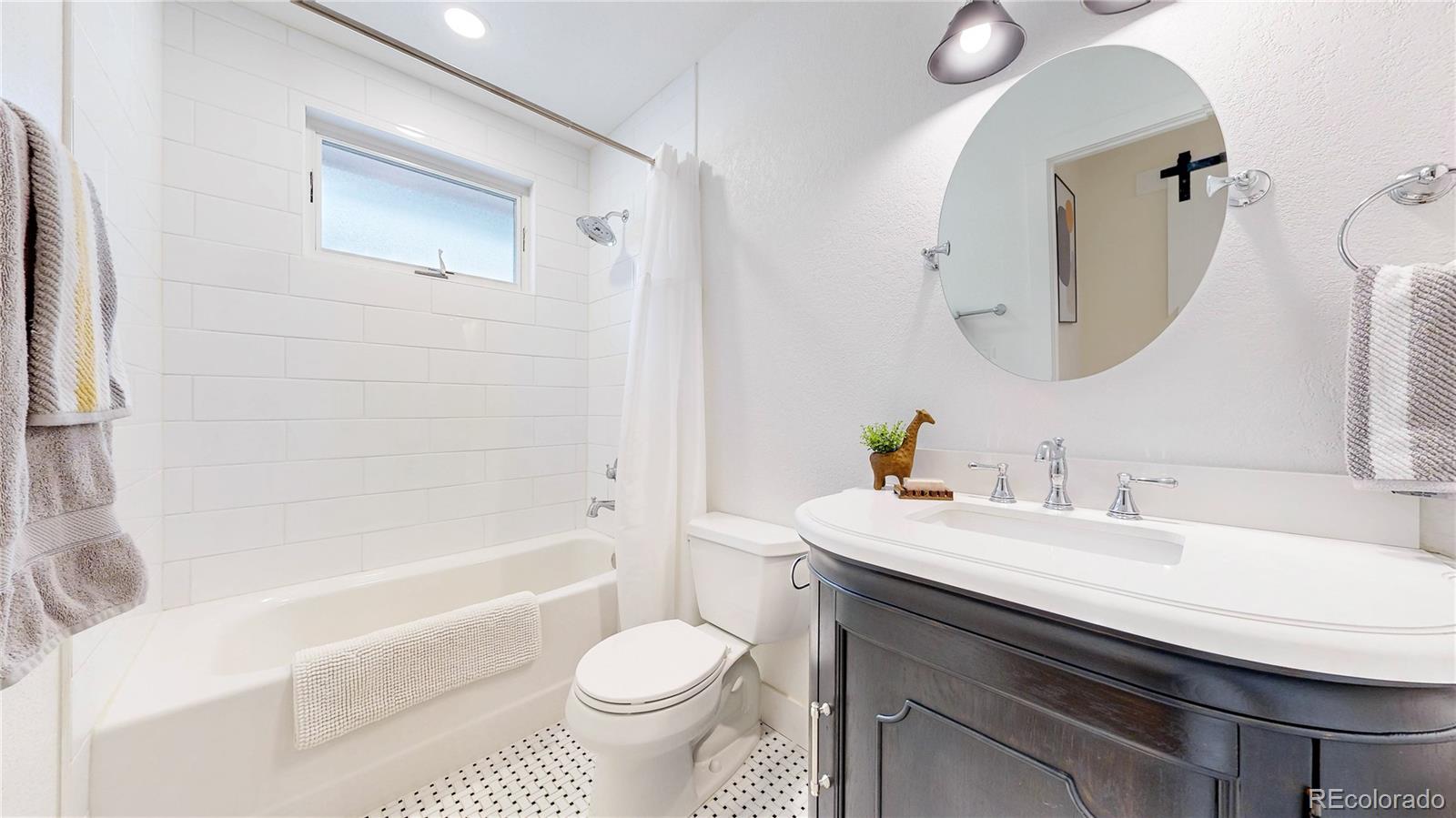 MLS Image #18 for 1038  jasmine street,denver, Colorado