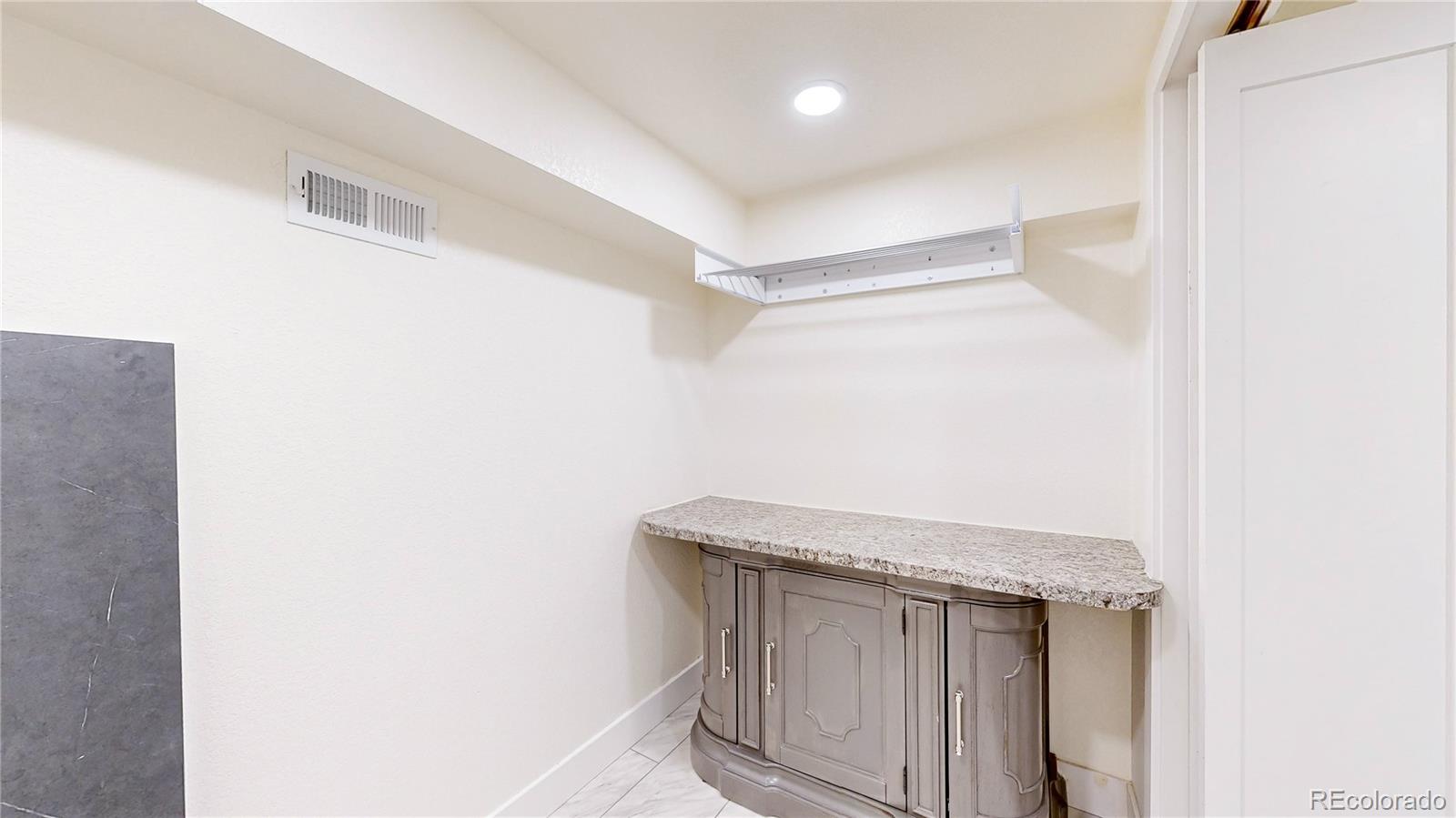 MLS Image #27 for 1038  jasmine street,denver, Colorado