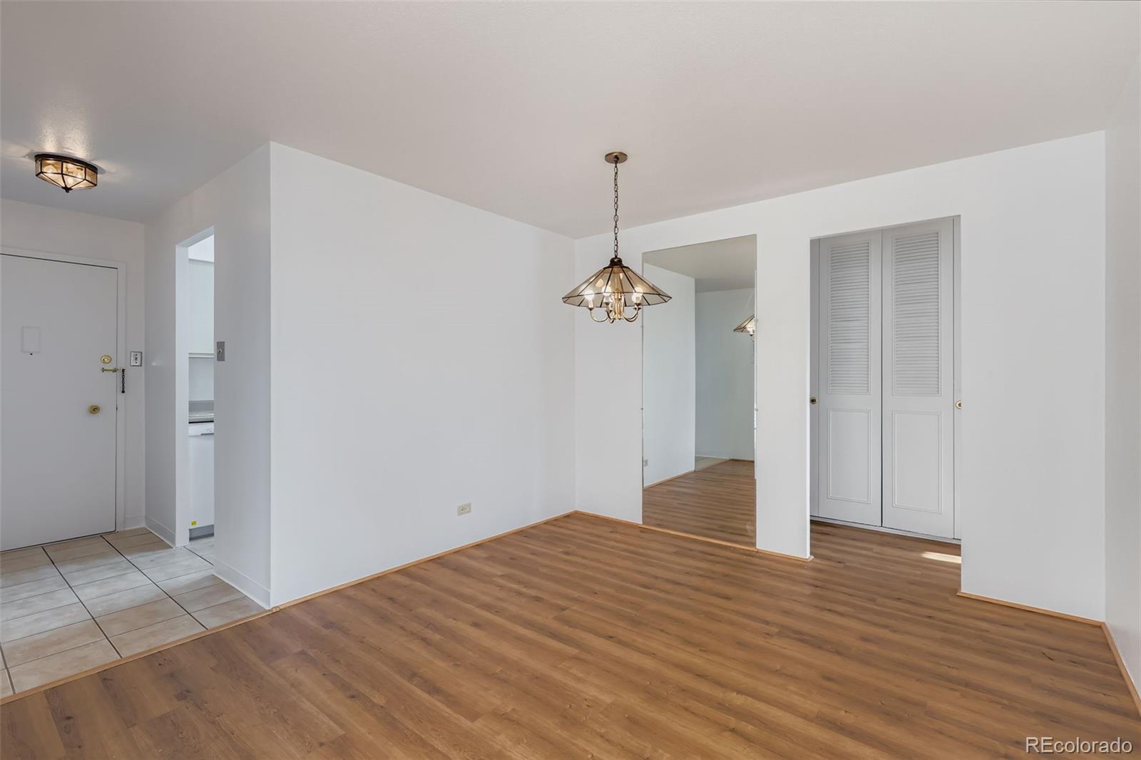 MLS Image #11 for 955  eudora street 204e,denver, Colorado