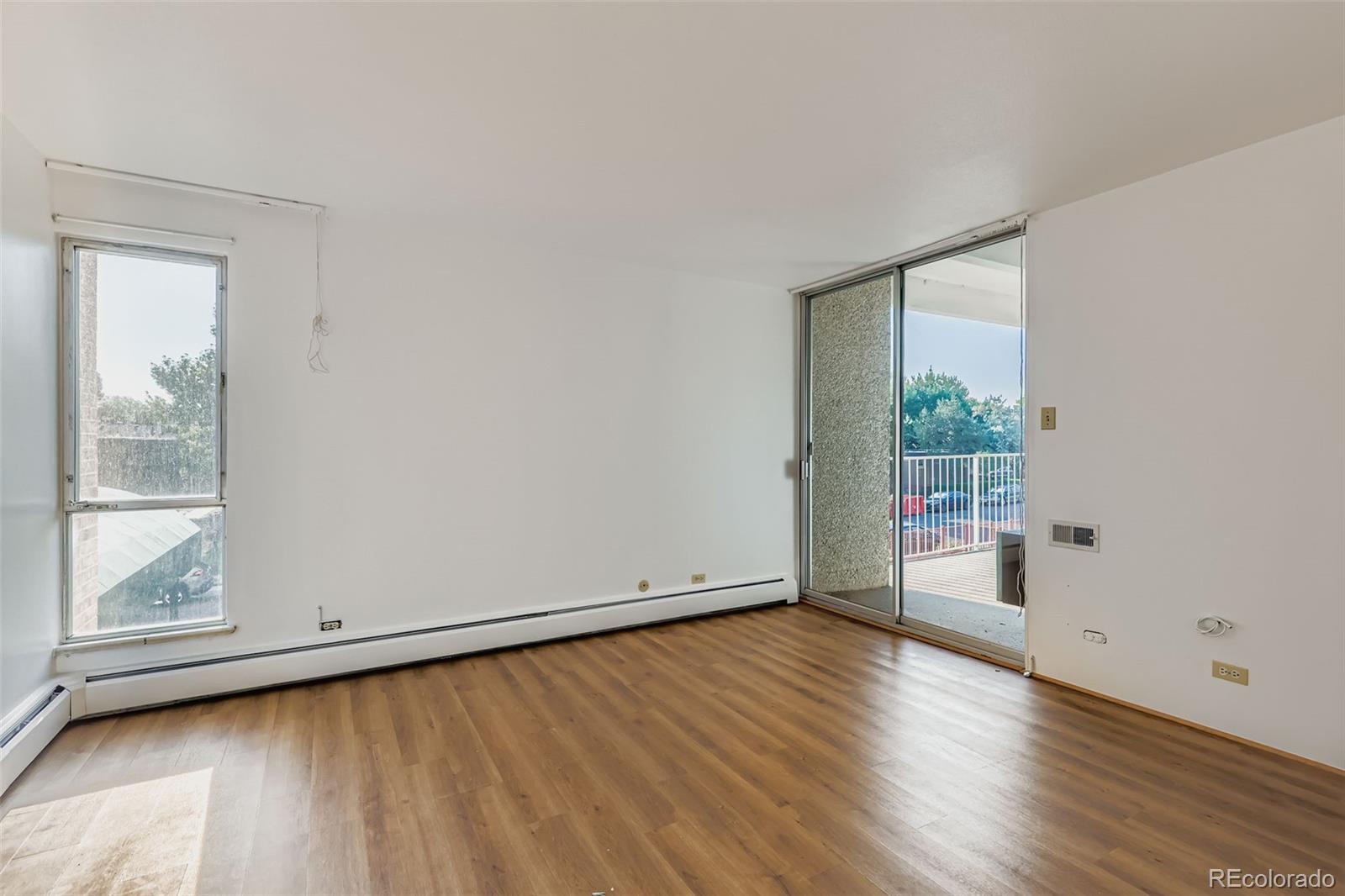 MLS Image #2 for 955  eudora street 204e,denver, Colorado