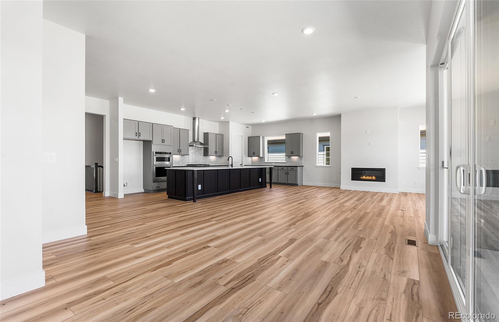 MLS Image #2 for 8844 s quemoy court,aurora, Colorado