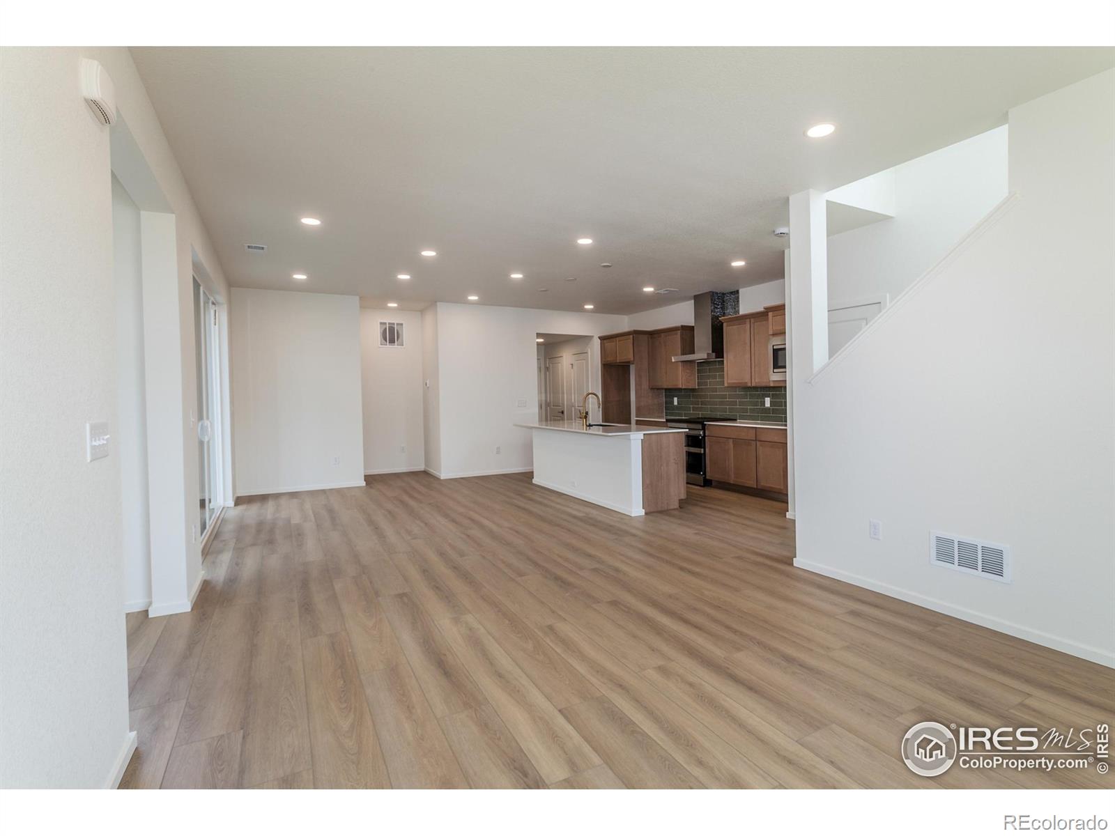 MLS Image #7 for 6120  dutch drive,timnath, Colorado
