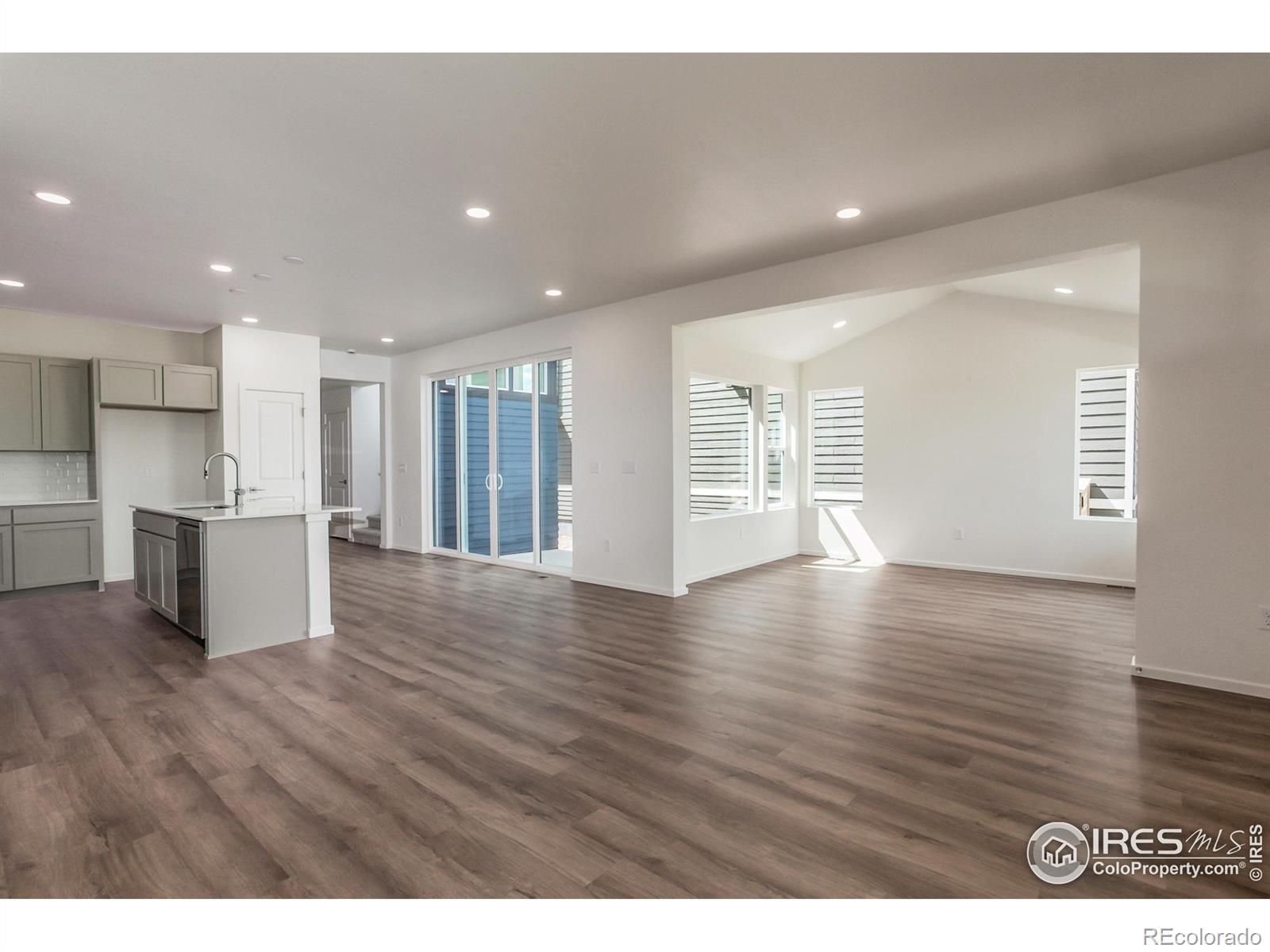 MLS Image #3 for 6113  saddle horn drive,timnath, Colorado