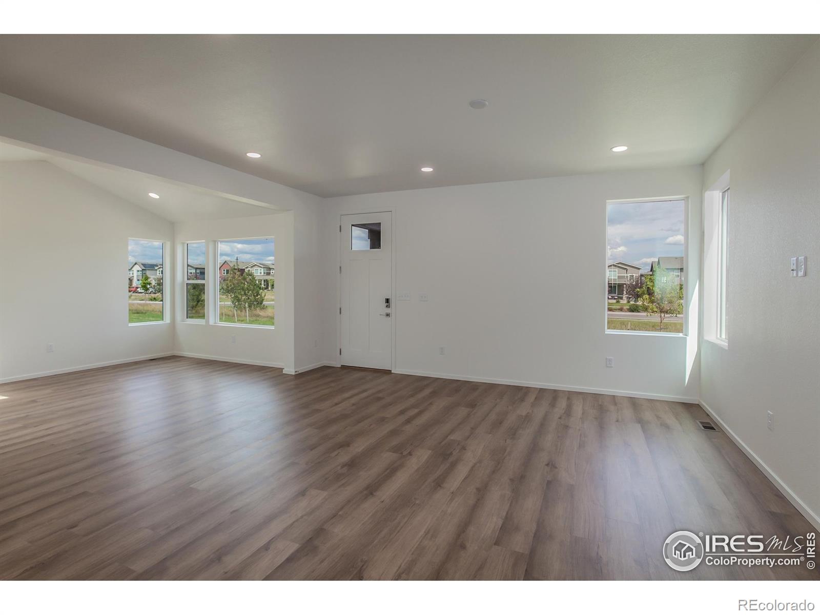 MLS Image #4 for 6113  saddle horn drive,timnath, Colorado