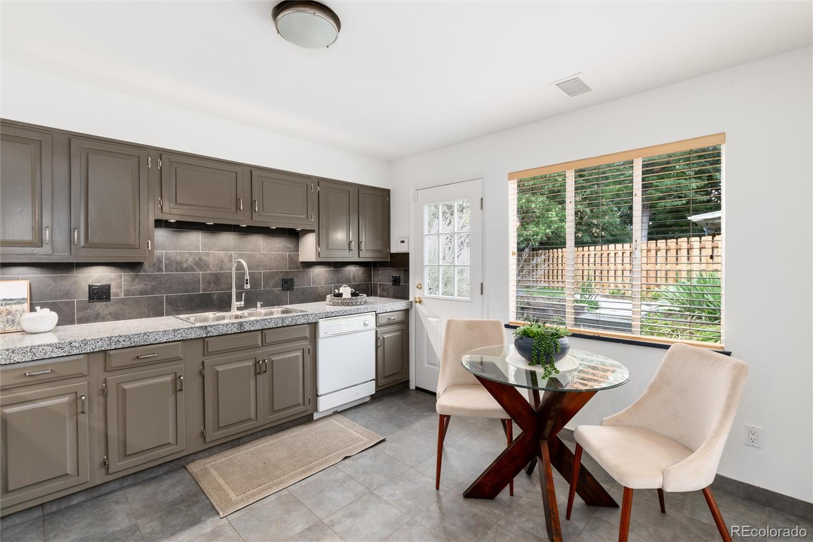 MLS Image #10 for 5175 e mexico avenue,denver, Colorado