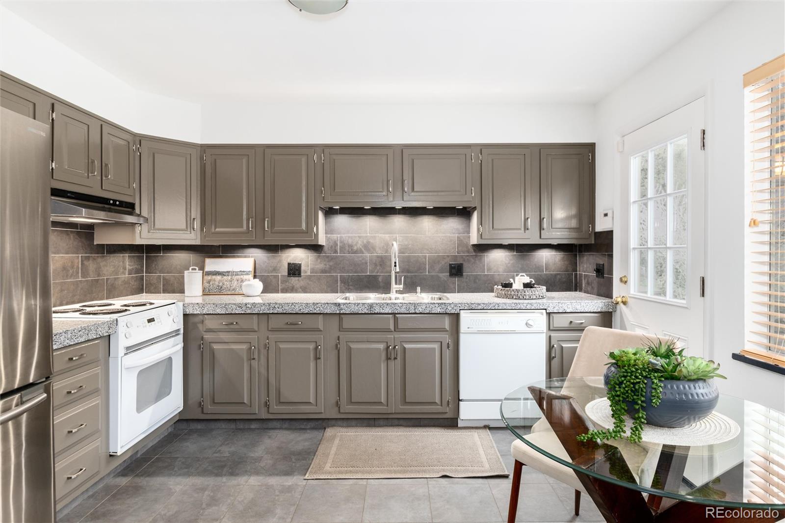 MLS Image #11 for 5175 e mexico avenue,denver, Colorado
