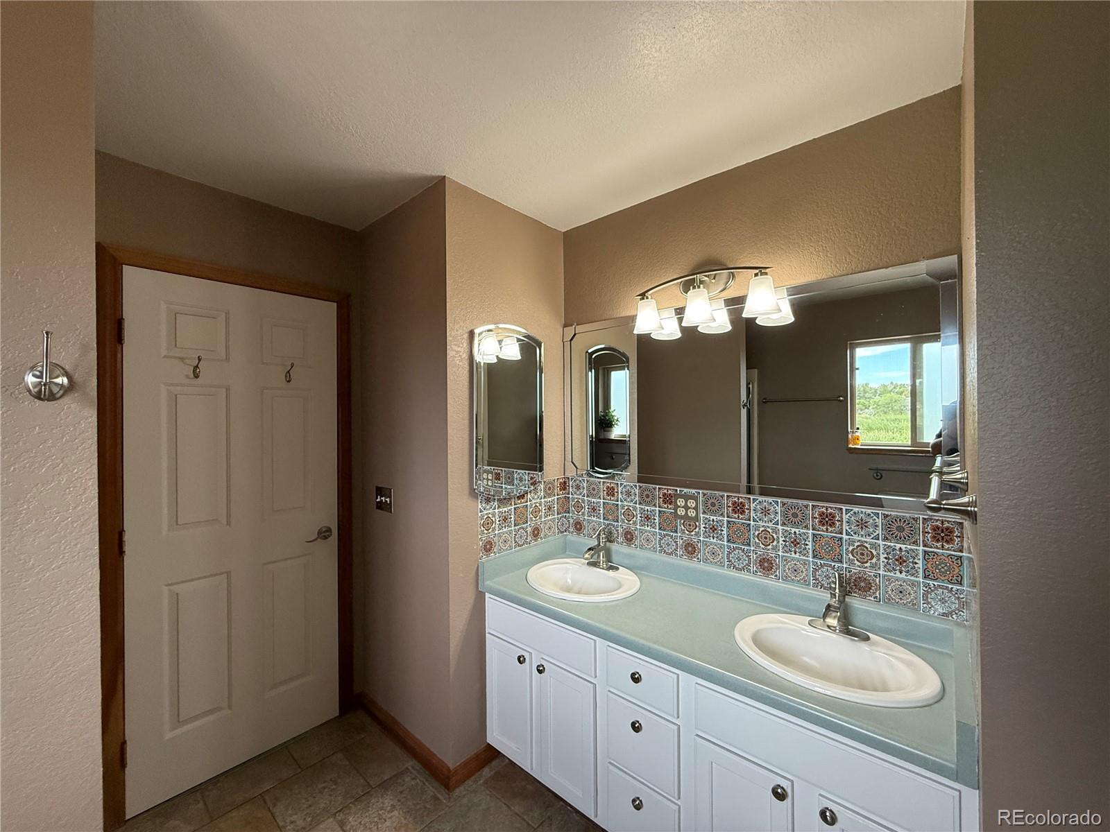 MLS Image #10 for 2611  park ave avenue,alamosa, Colorado