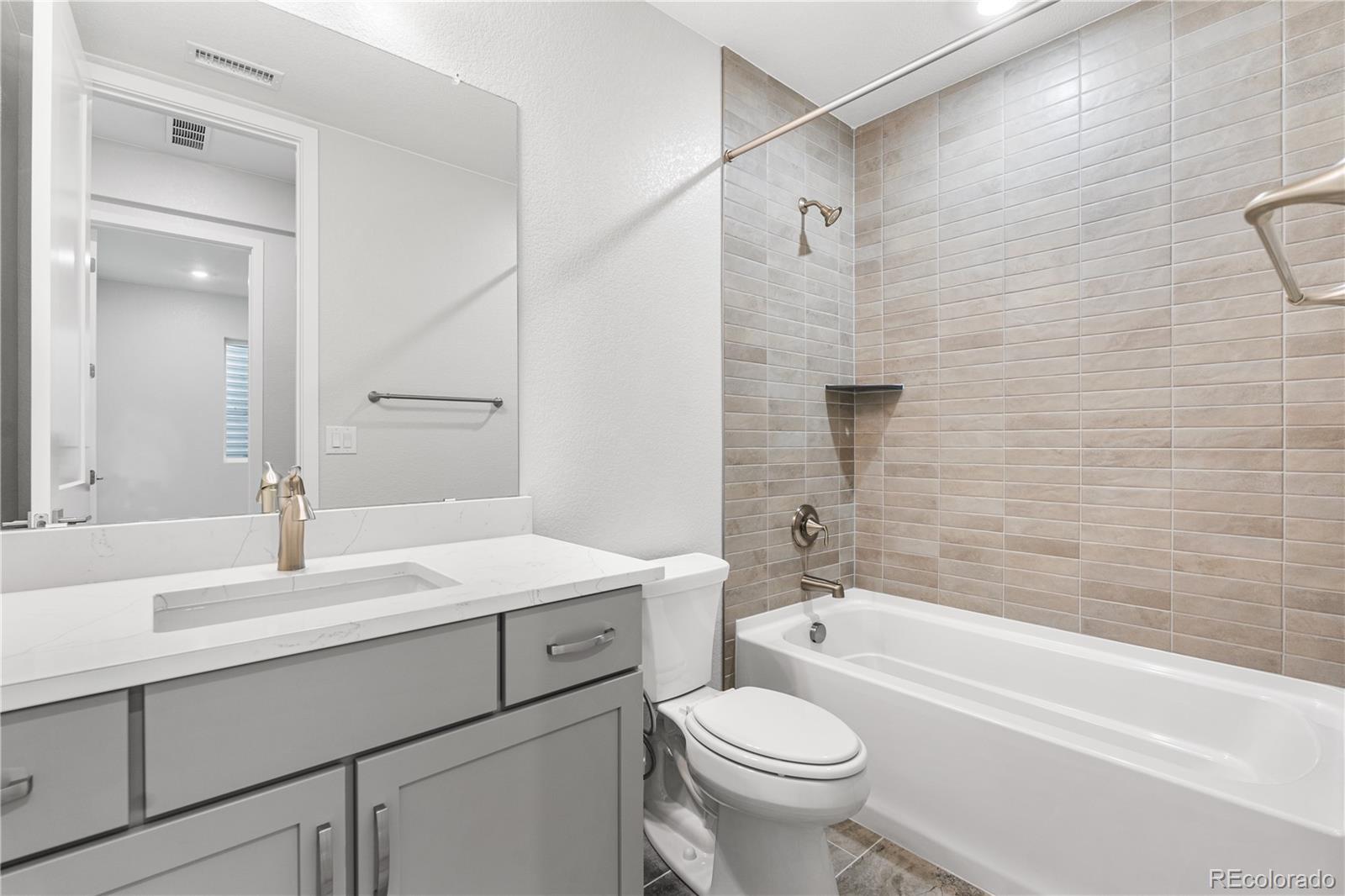 MLS Image #10 for 11104  amber light circle,littleton, Colorado