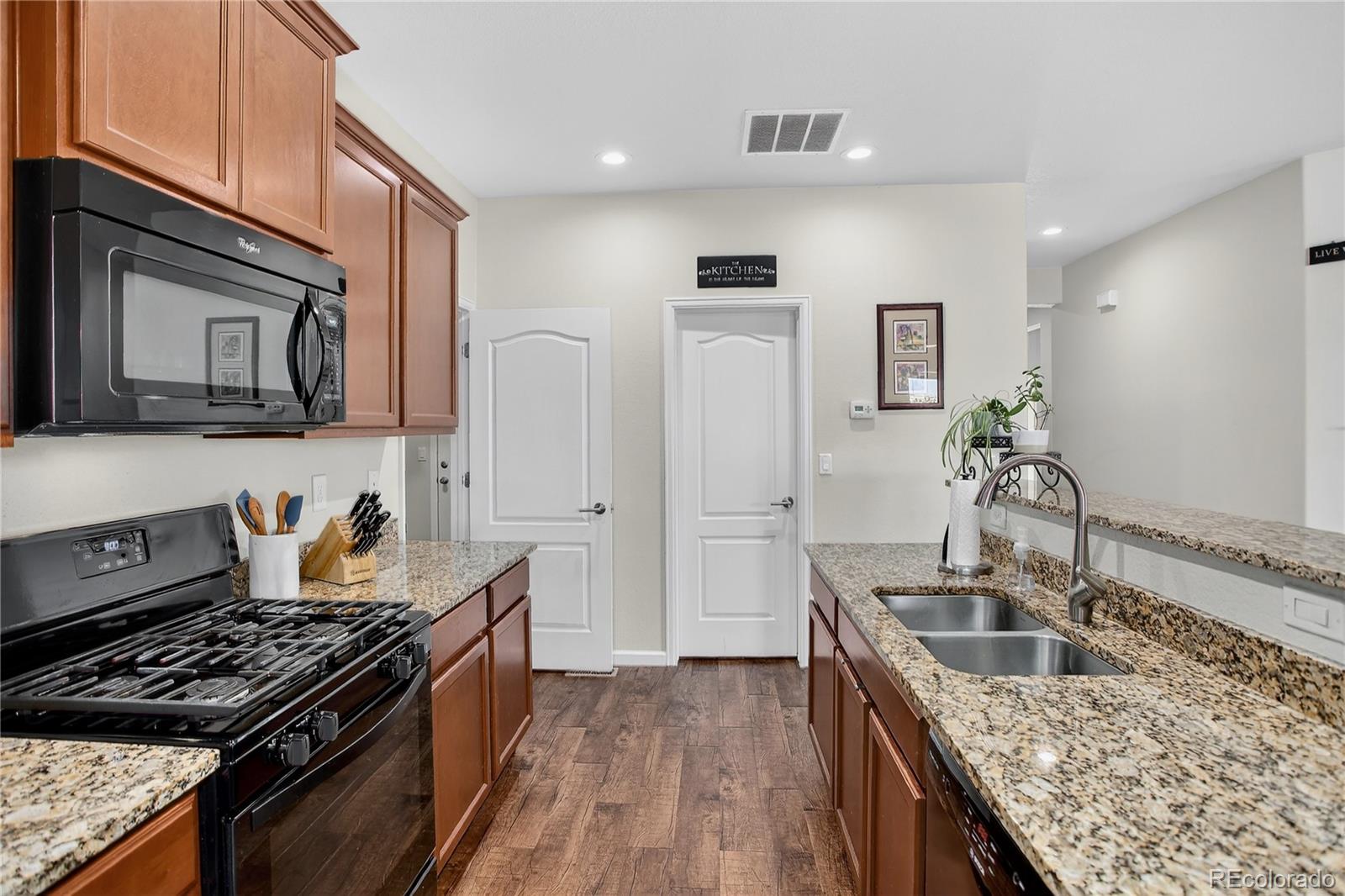 MLS Image #10 for 525  colins court,dacono, Colorado