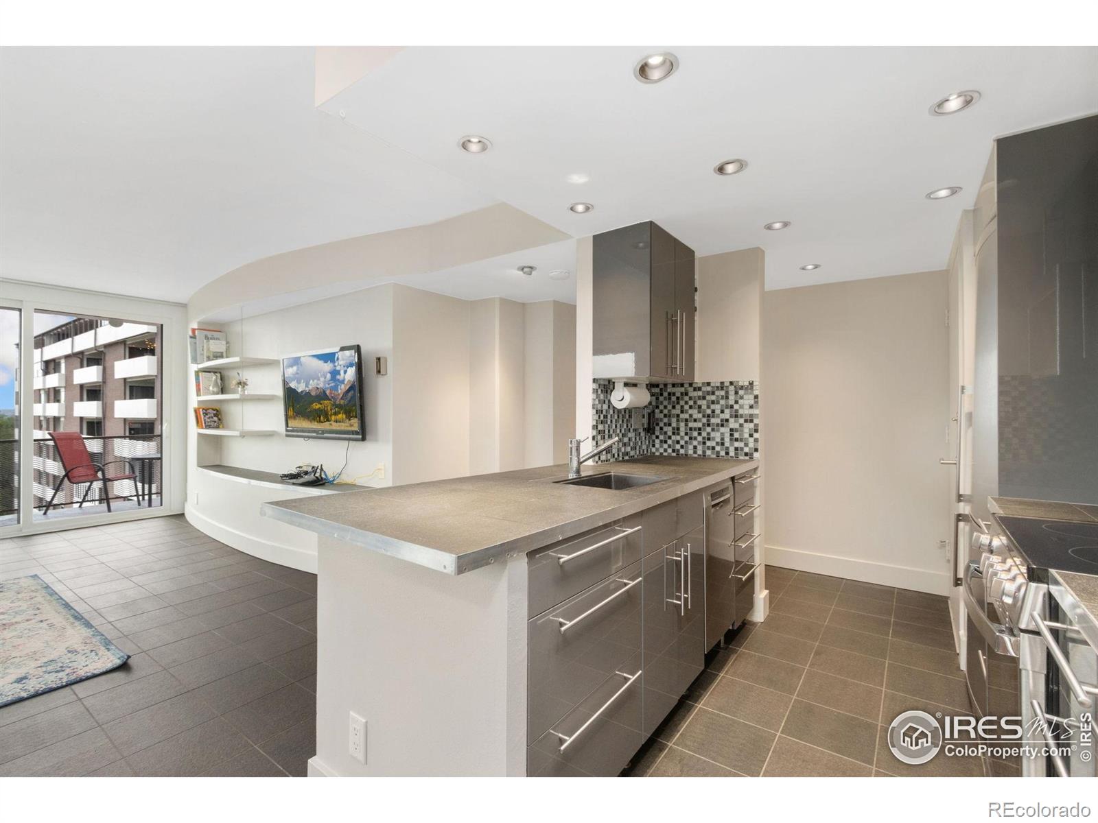 MLS Image #8 for 421 s howes street,fort collins, Colorado