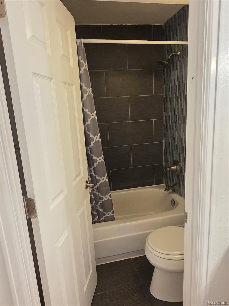 MLS Image #10 for 2  adams street 608,denver, Colorado