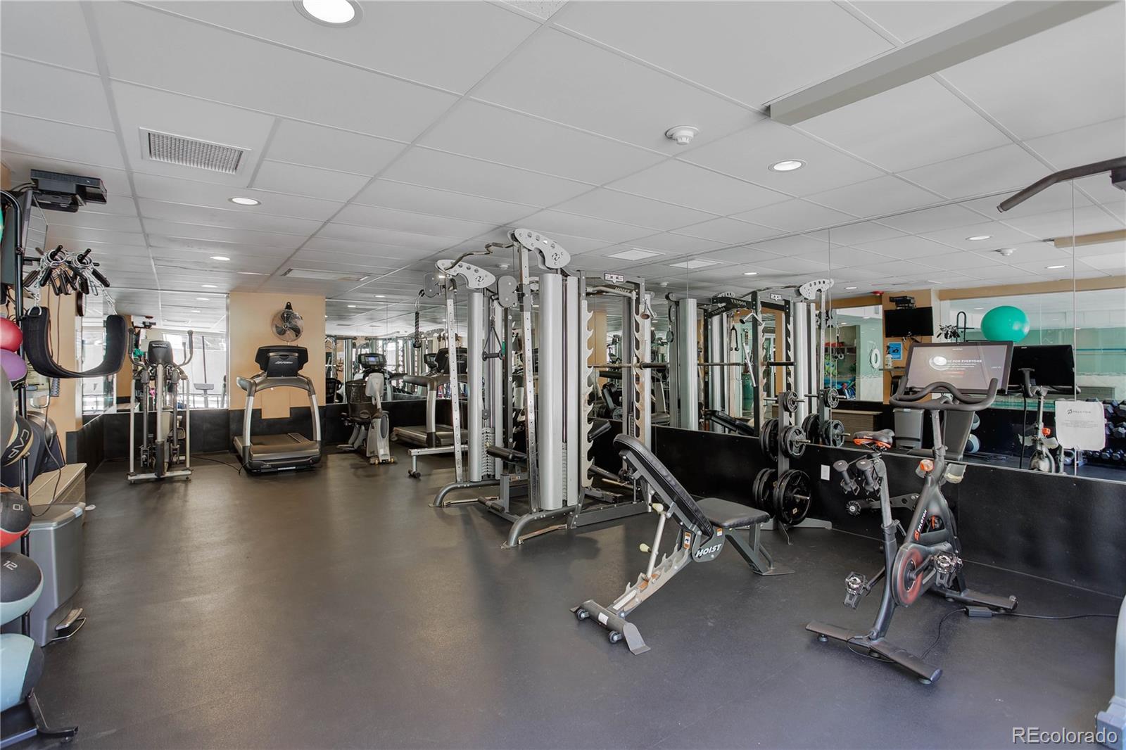 MLS Image #12 for 2  adams street 608,denver, Colorado