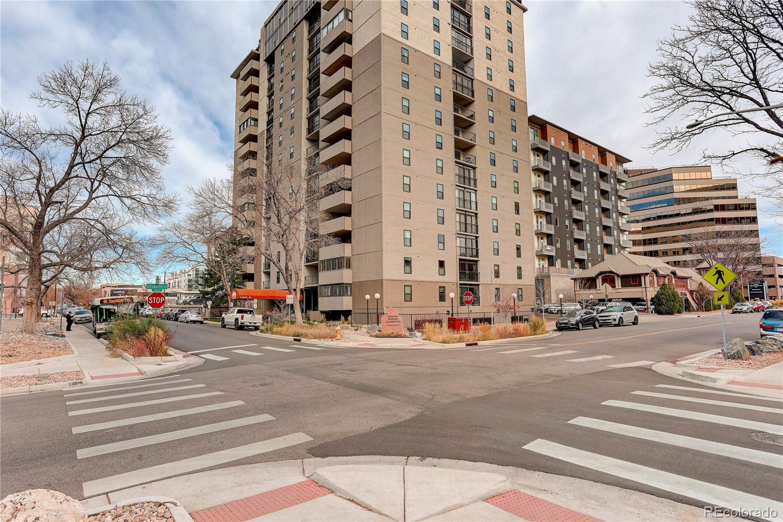 MLS Image #16 for 2  adams street 608,denver, Colorado
