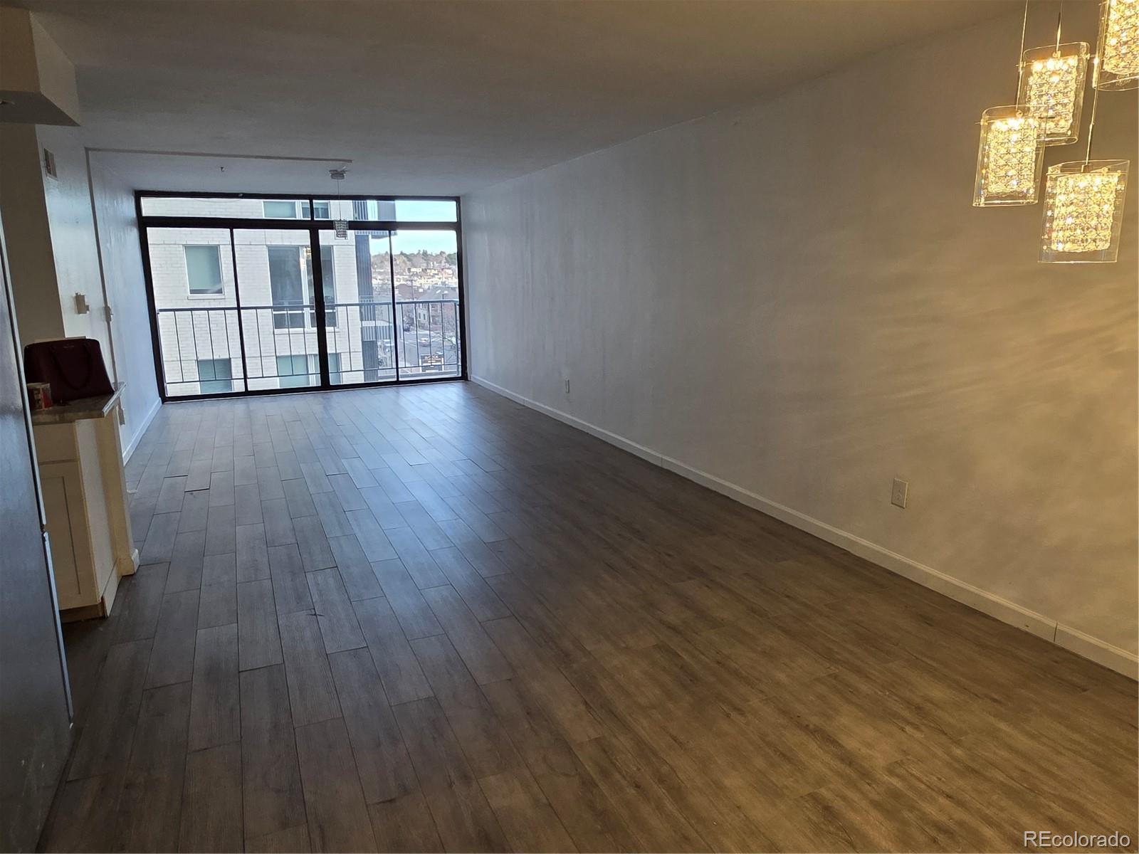 MLS Image #5 for 2  adams street 608,denver, Colorado