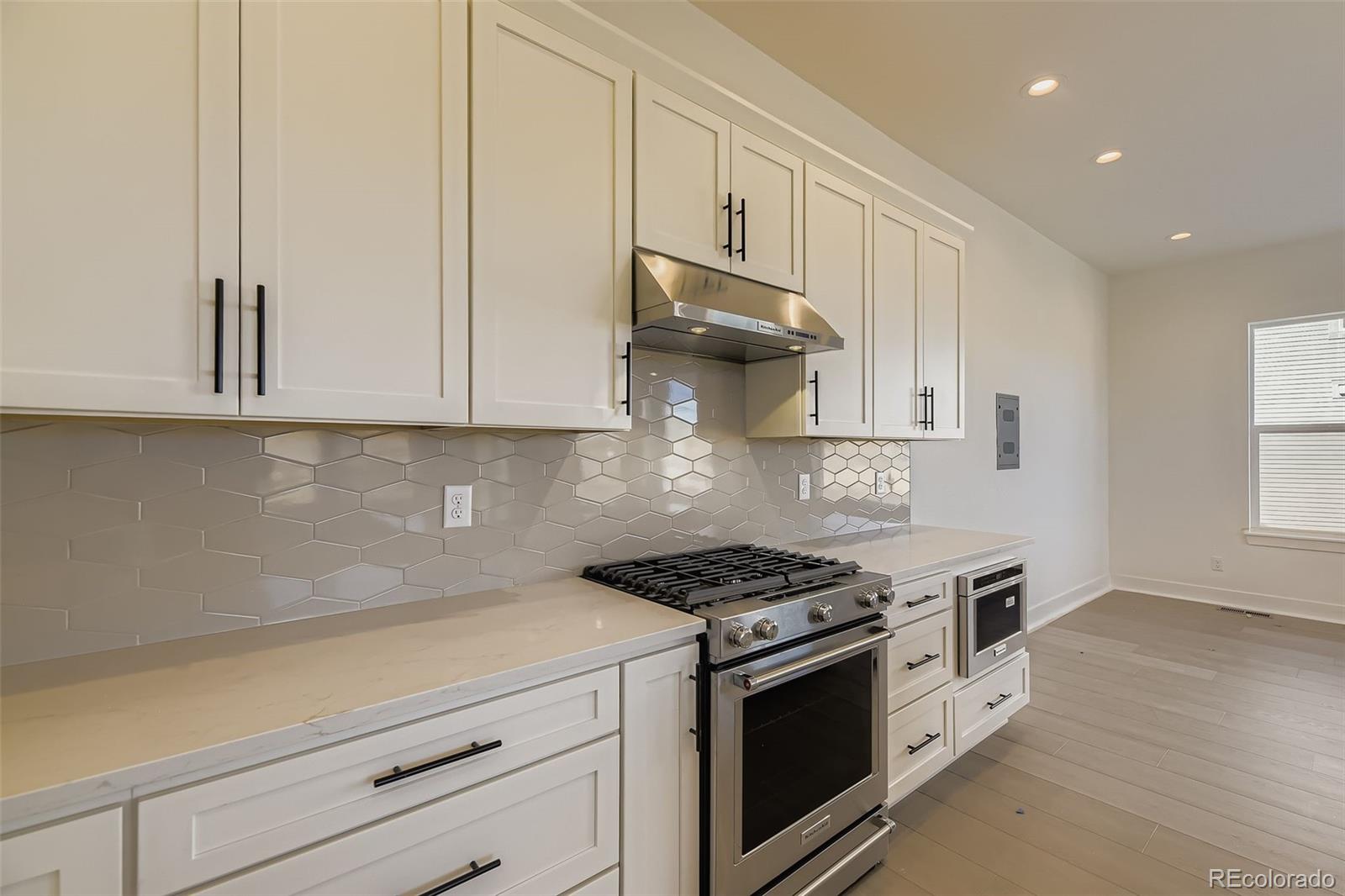 MLS Image #15 for 7740 s irving street,littleton, Colorado