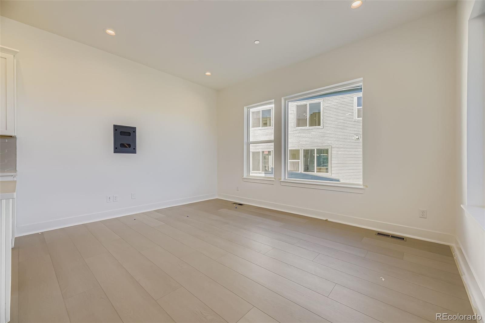 MLS Image #4 for 7740 s irving street,littleton, Colorado