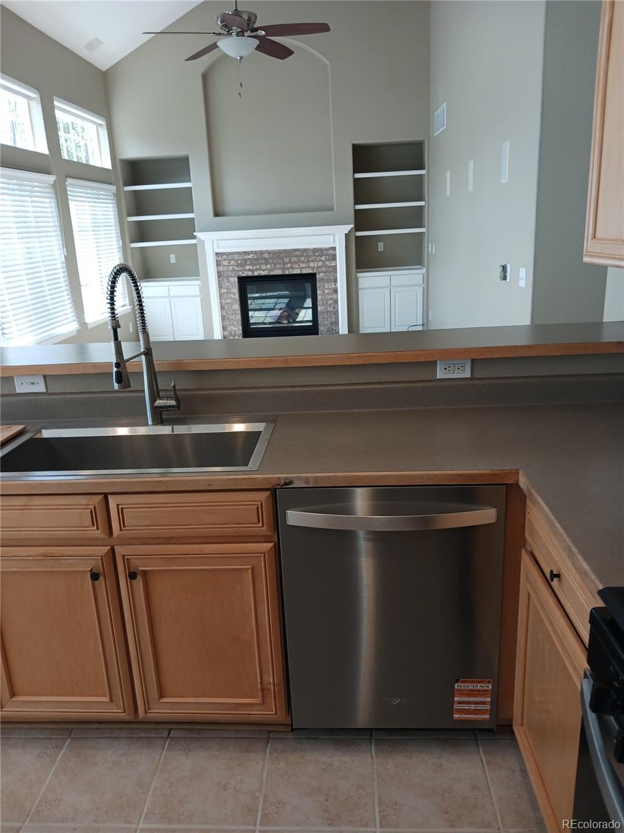 MLS Image #11 for 9488 s hackberry lane,highlands ranch, Colorado