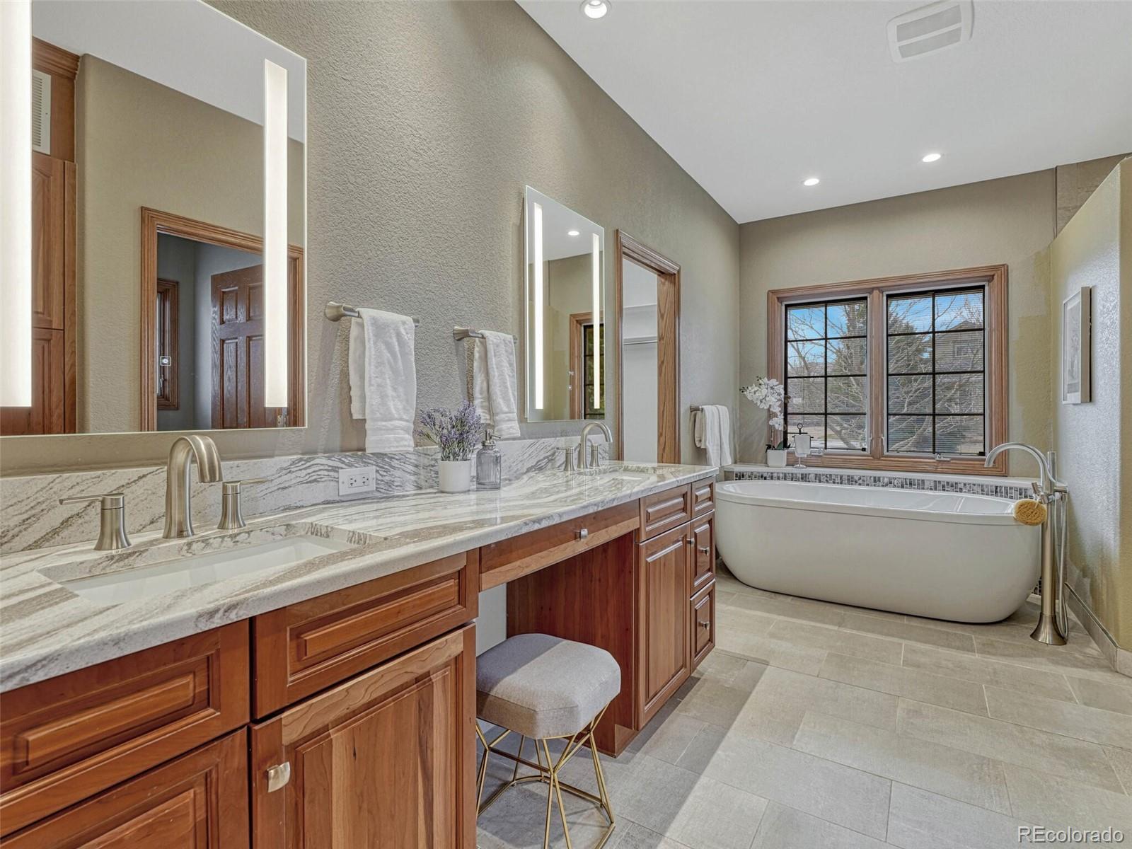 MLS Image #17 for 14581 e oberlin place,aurora, Colorado