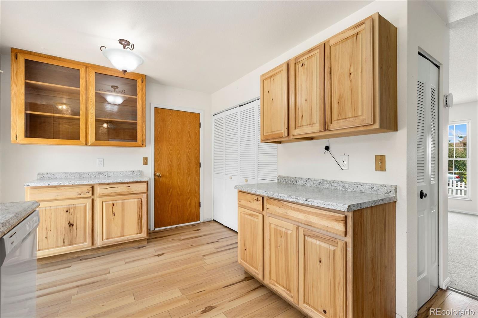 MLS Image #15 for 946 w willow street,louisville, Colorado