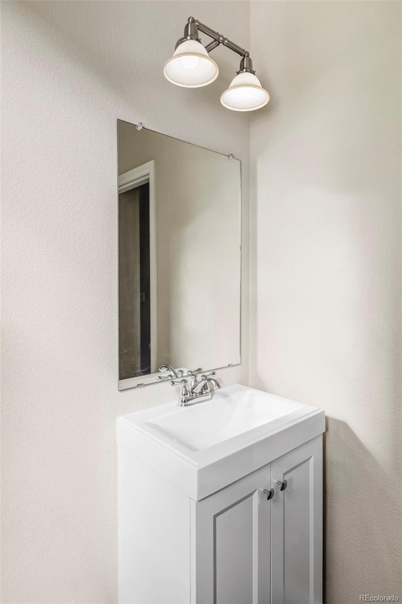 MLS Image #12 for 13543 e longview avenue ,englewood, Colorado
