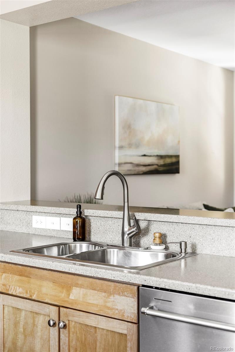 MLS Image #6 for 13543 e longview avenue ,englewood, Colorado