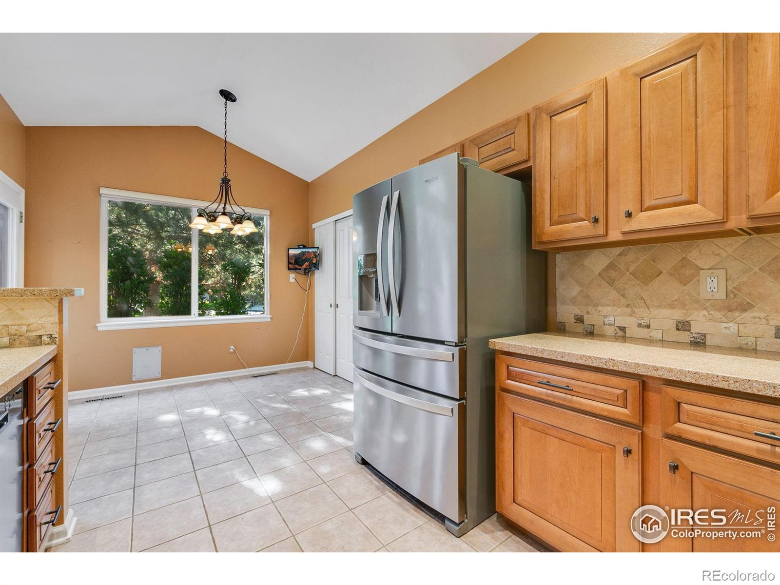 MLS Image #10 for 5365  lighthouse point court,loveland, Colorado