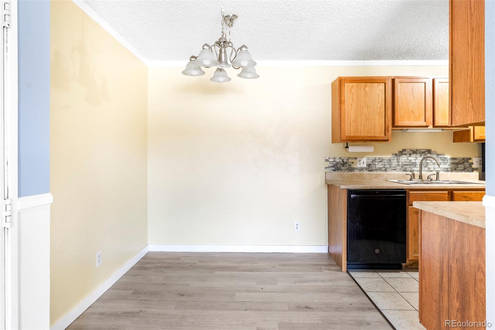 MLS Image #8 for 10211  ura lane 6-307,thornton, Colorado