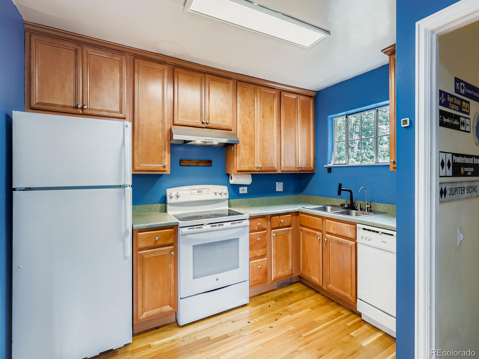 MLS Image #11 for 5638 e 16th avenue,denver, Colorado