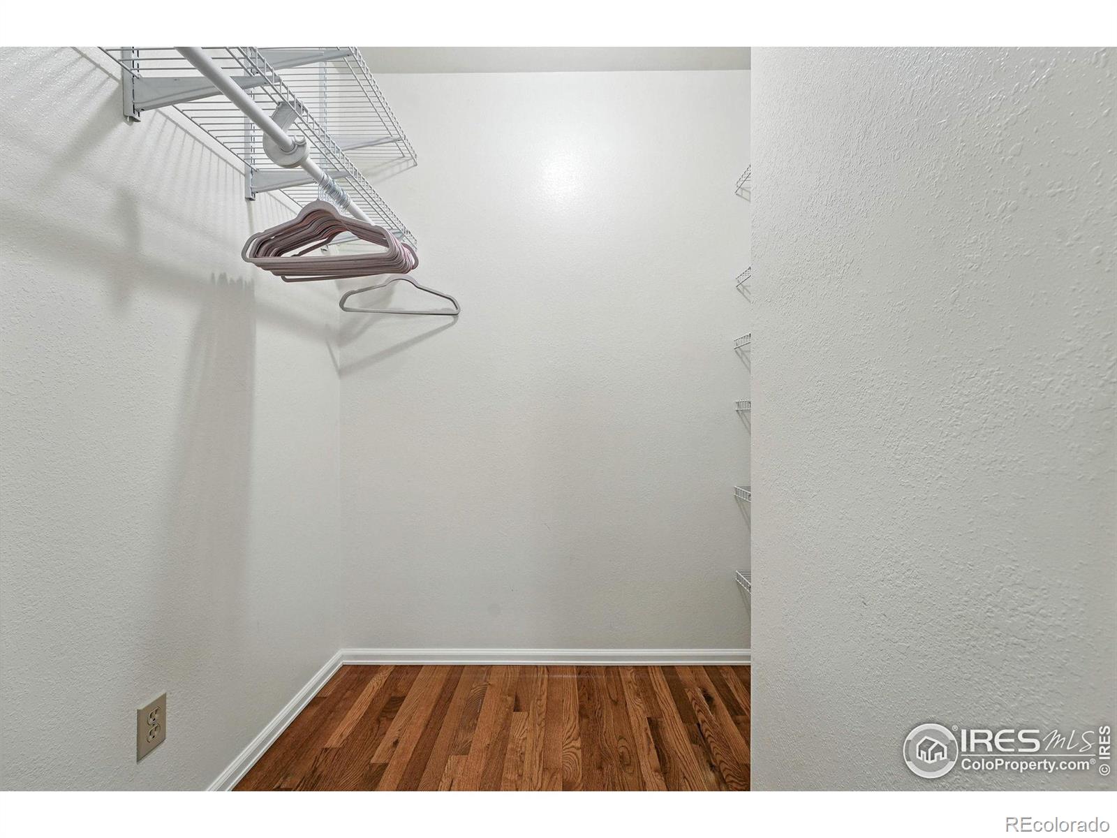 MLS Image #22 for 253 s buchanan circle,louisville, Colorado