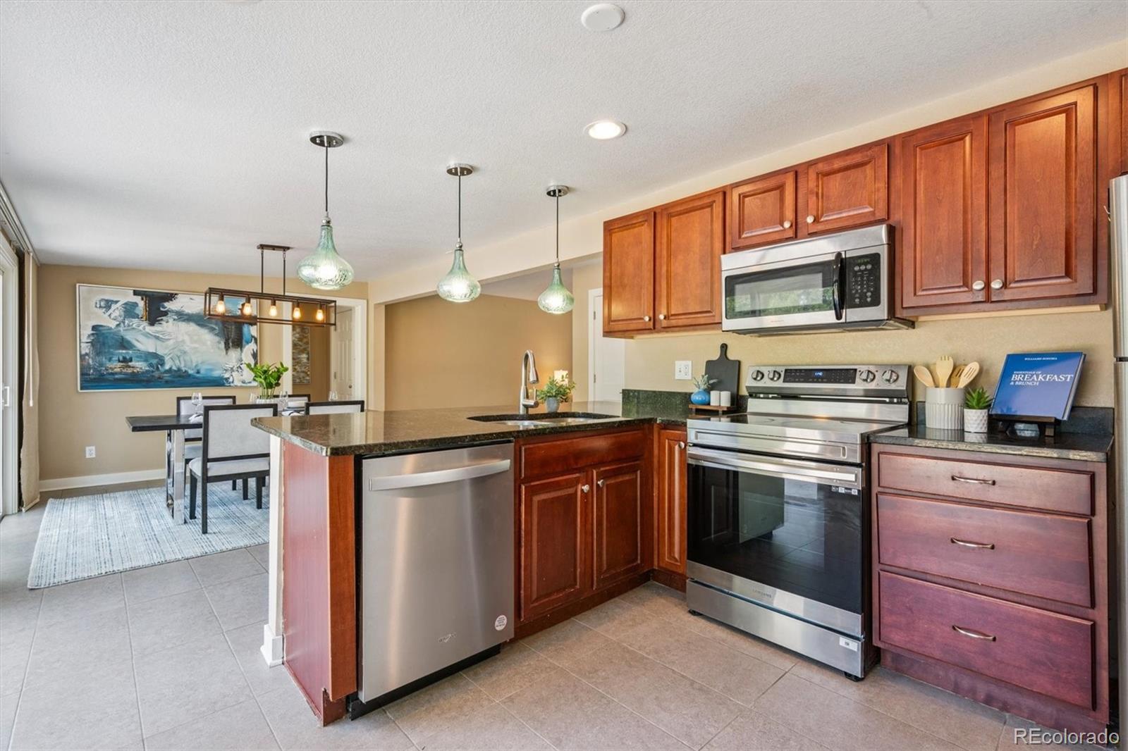 MLS Image #10 for 5251 e dartmouth avenue,denver, Colorado