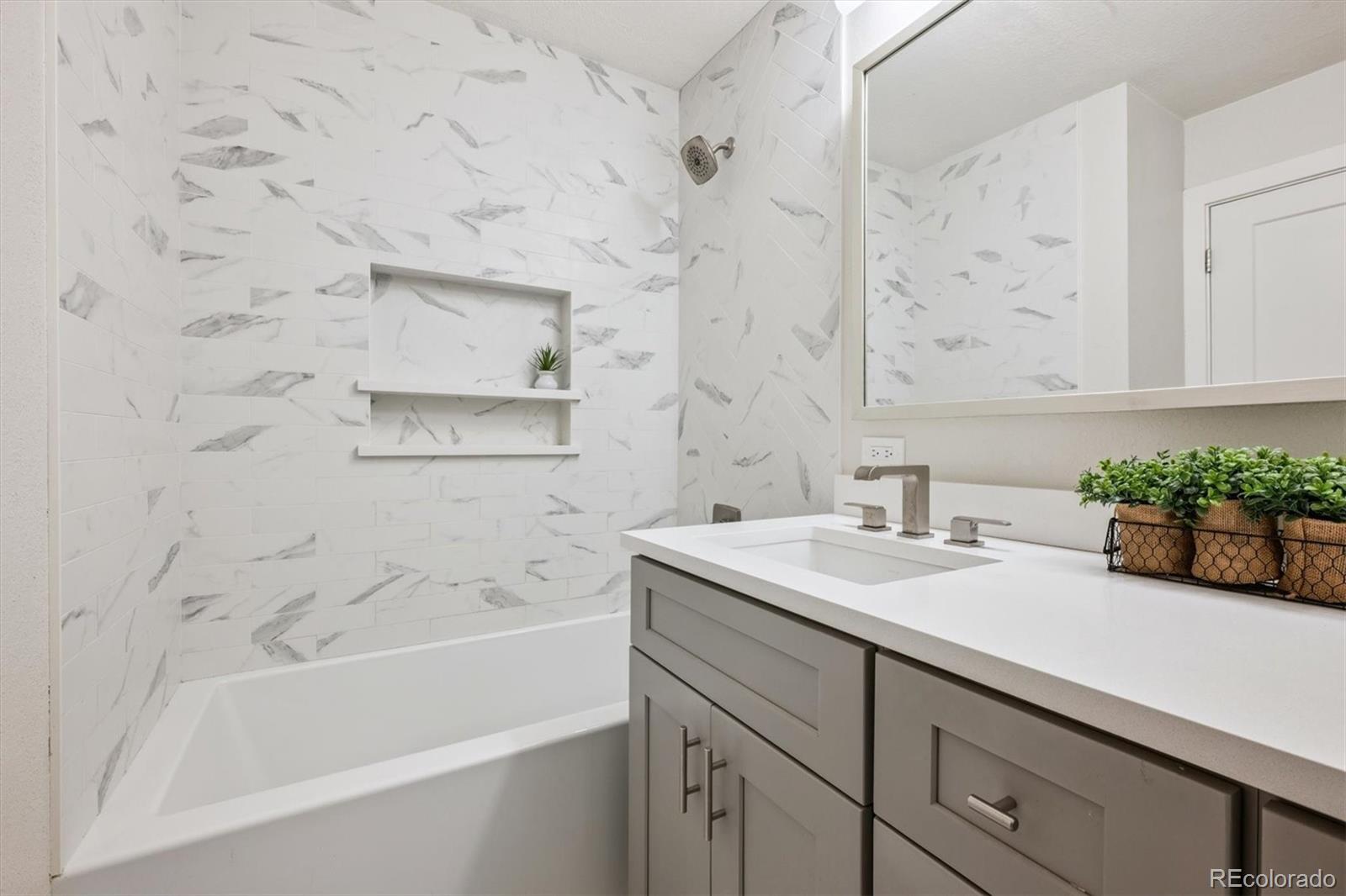 MLS Image #15 for 5251 e dartmouth avenue,denver, Colorado