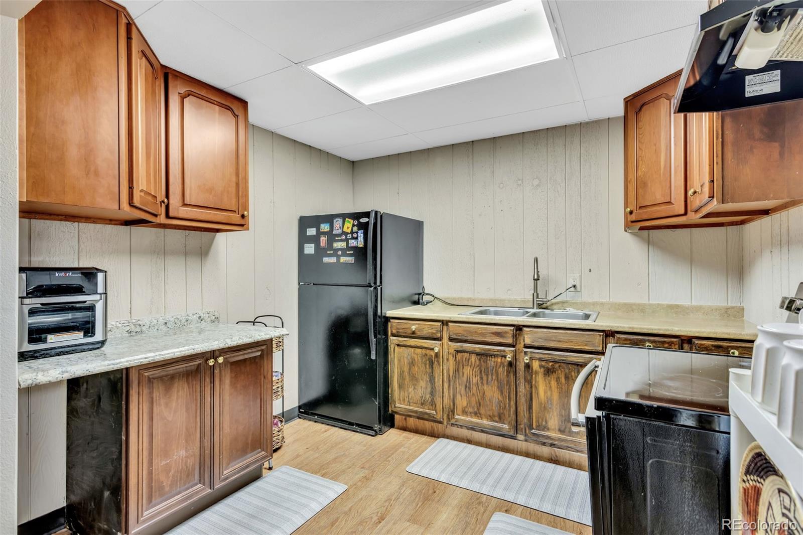 MLS Image #16 for 14040 e 54th avenue,denver, Colorado