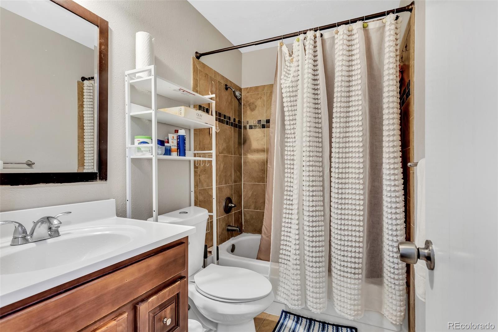 MLS Image #8 for 14040 e 54th avenue,denver, Colorado