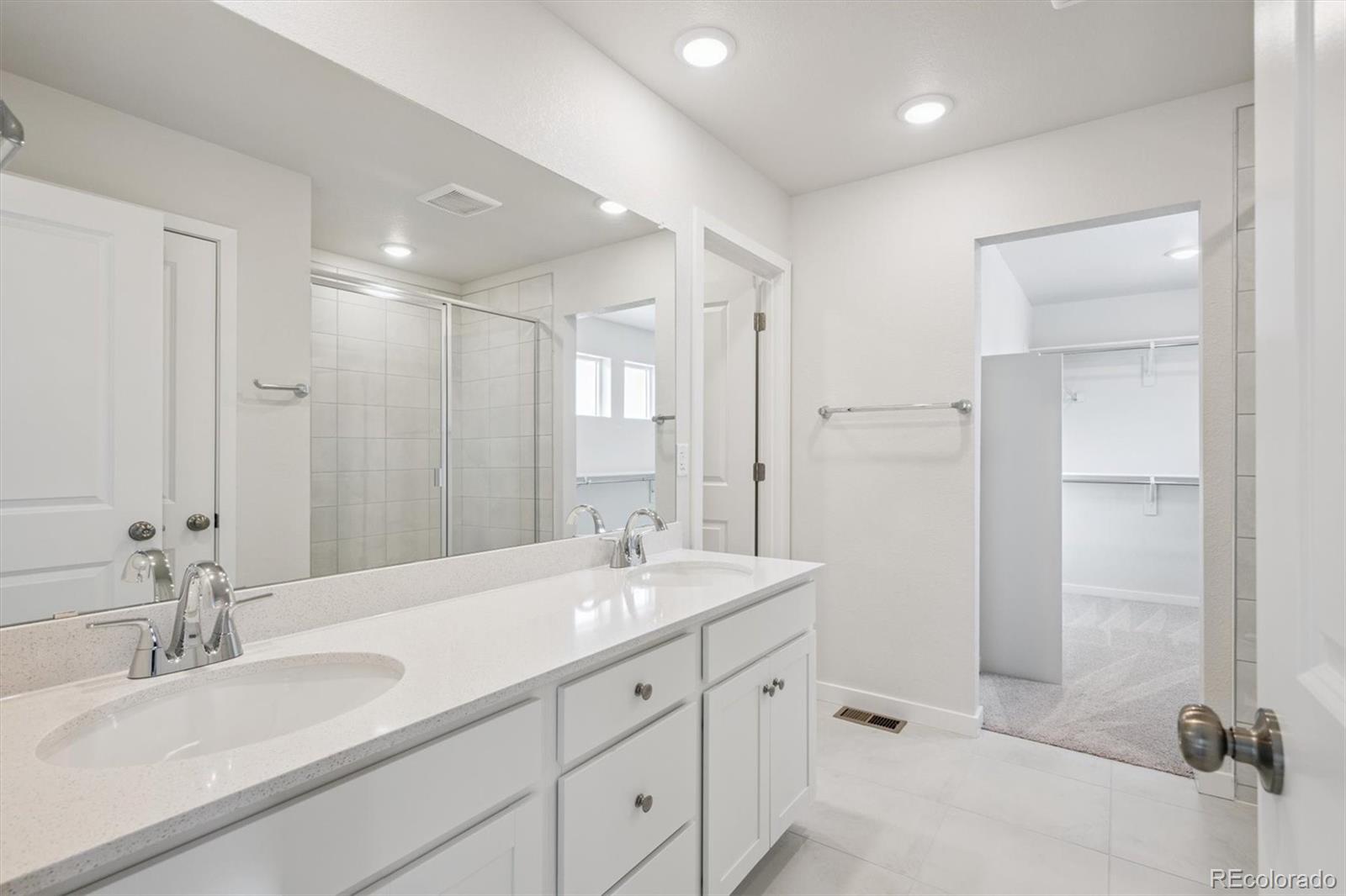 MLS Image #19 for 25042 e 34th place,aurora, Colorado