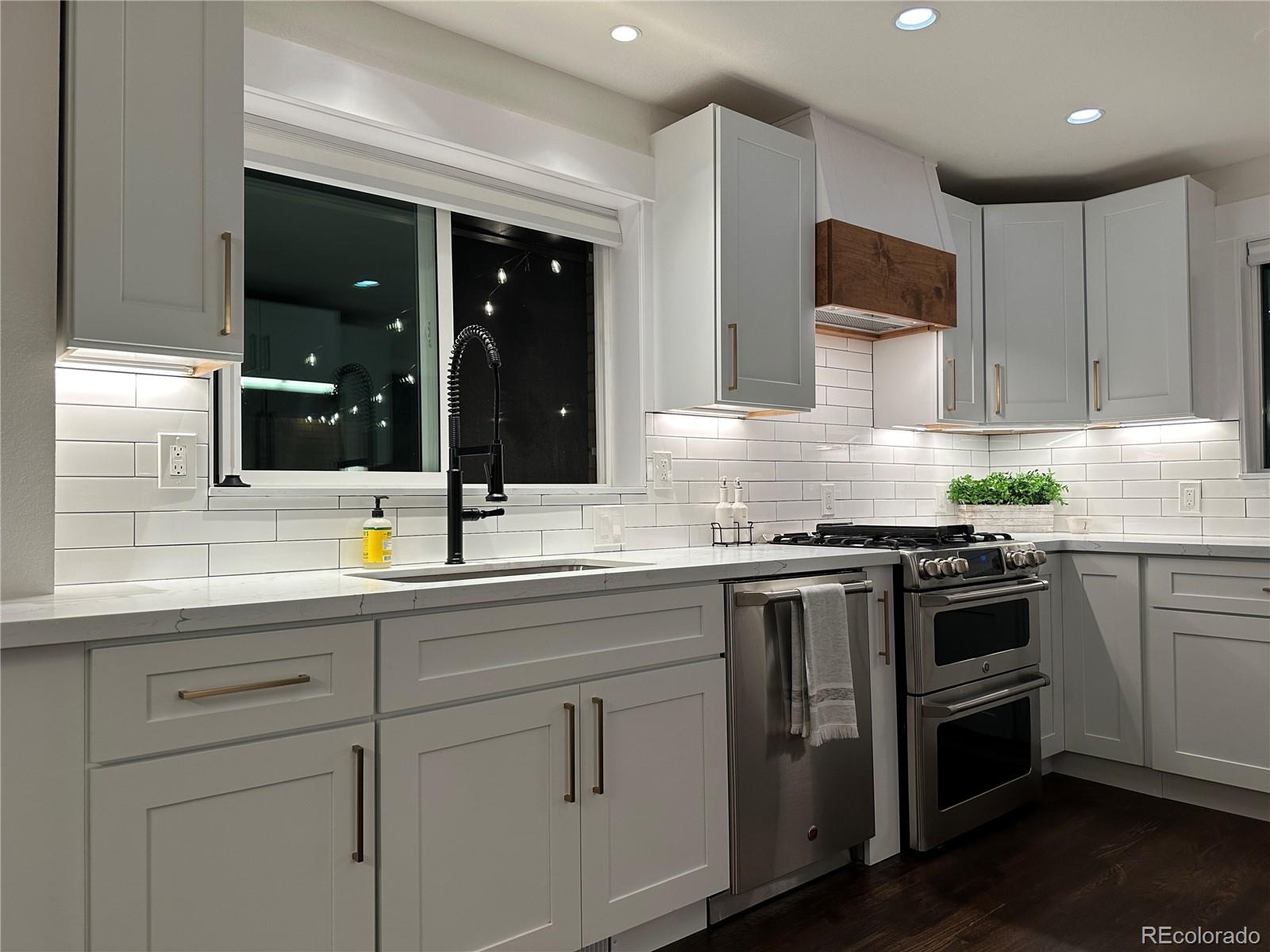 MLS Image #13 for 360 s bryant street,denver, Colorado