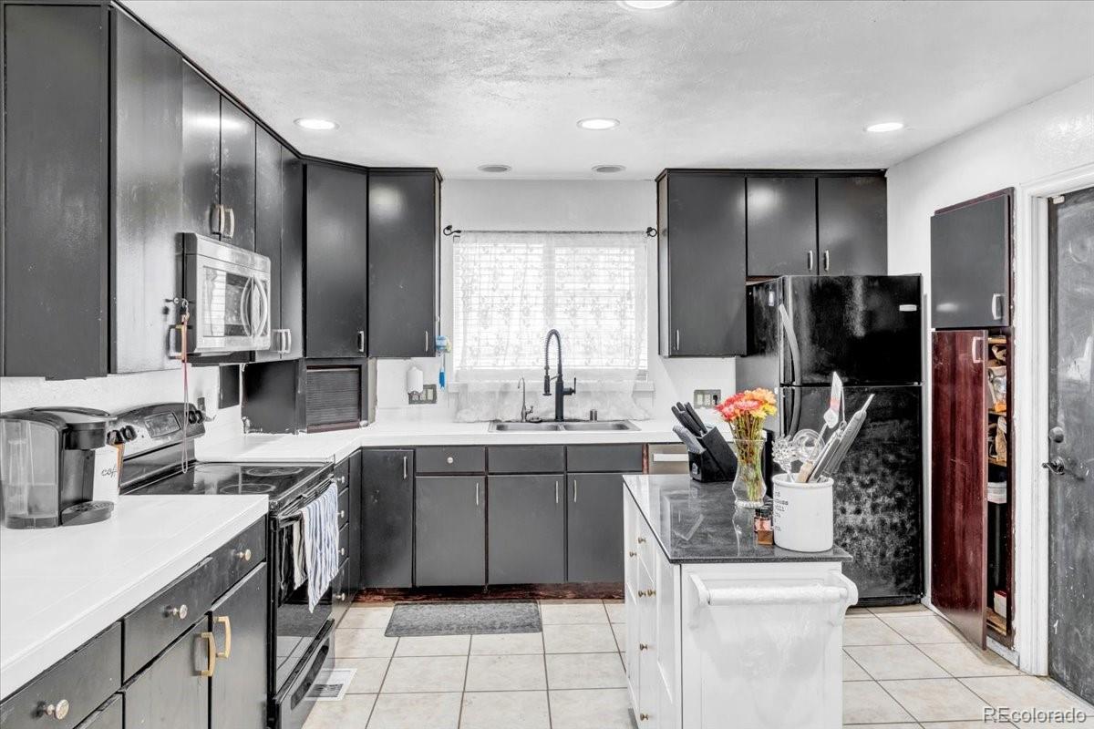 MLS Image #7 for 500 e 83rd drive,denver, Colorado