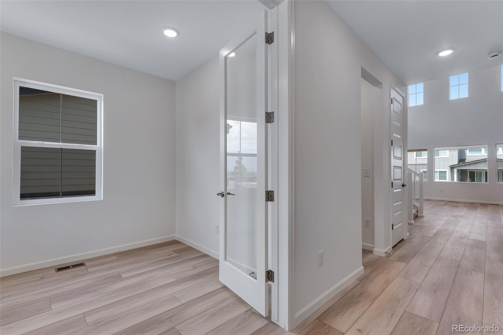 MLS Image #6 for 24583 e 34th avenue,aurora, Colorado