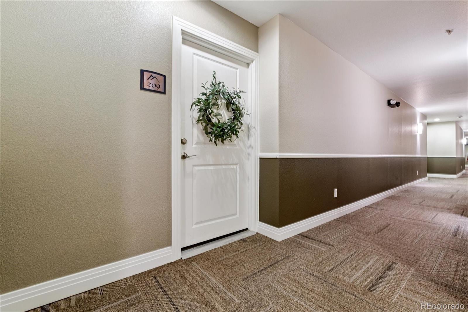 MLS Image #4 for 9079 e panorama circle 209,englewood, Colorado