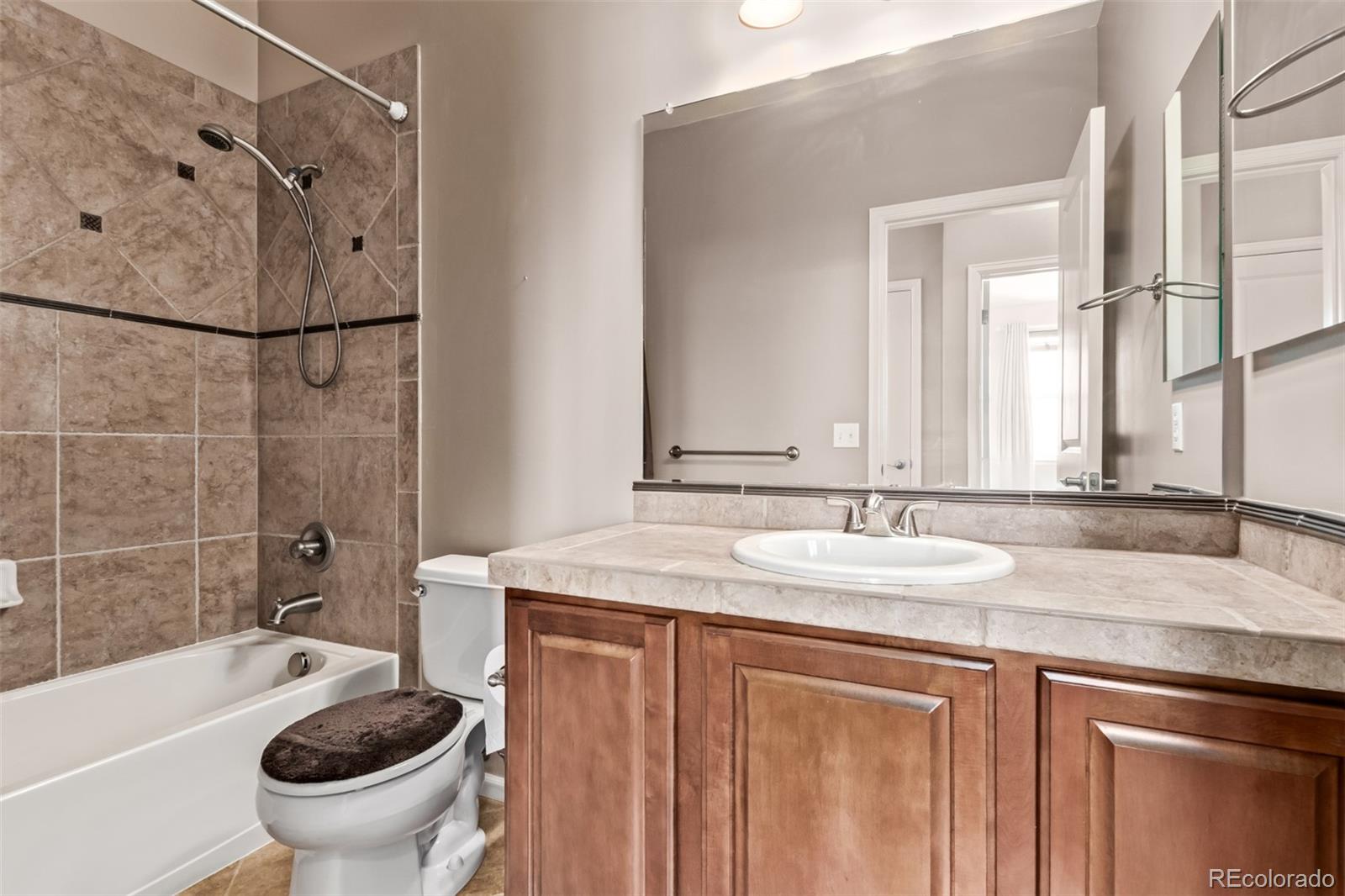 MLS Image #18 for 24583 e hoover place b,aurora, Colorado