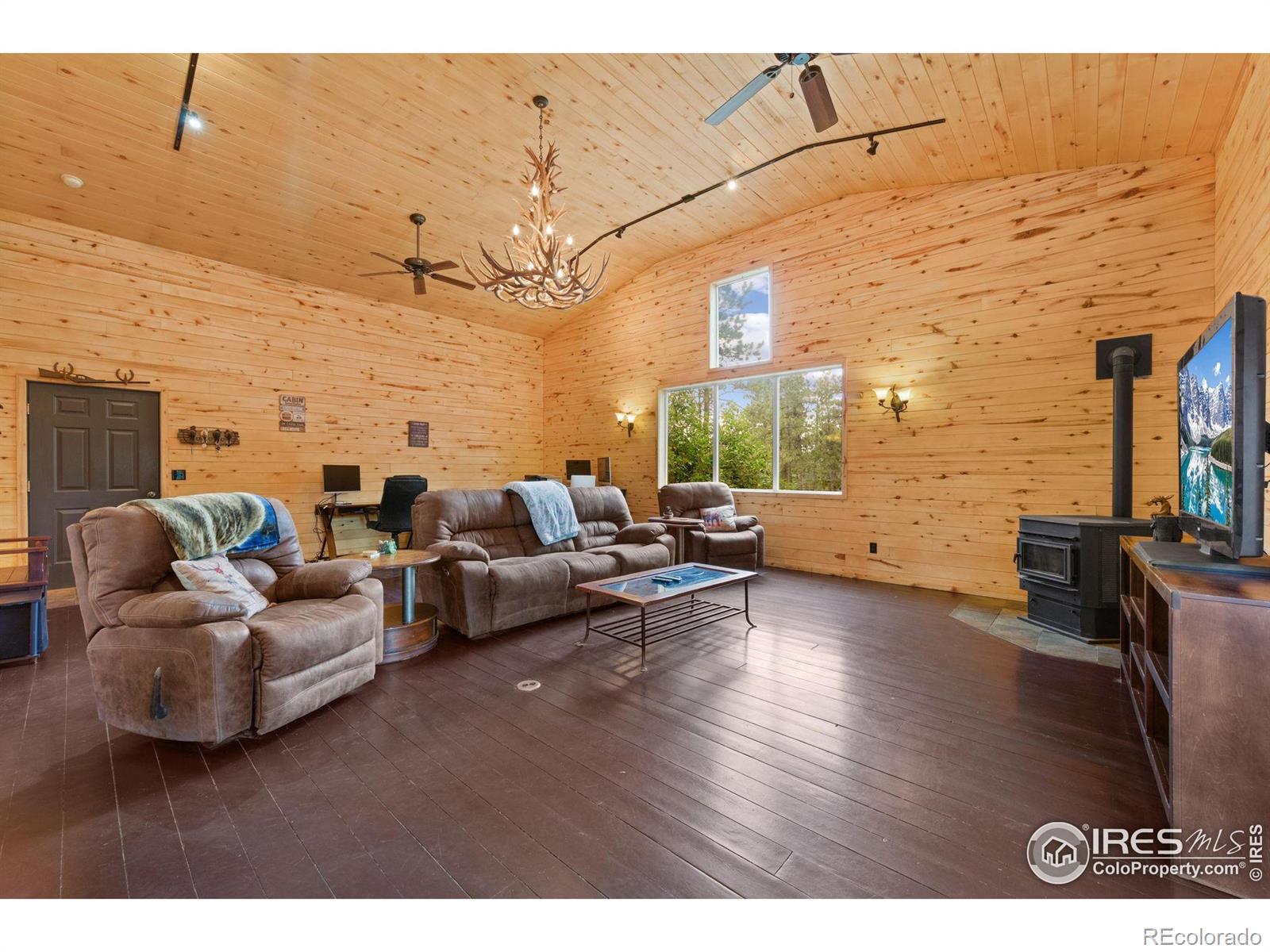 MLS Image #13 for 269  cox court,bellvue, Colorado