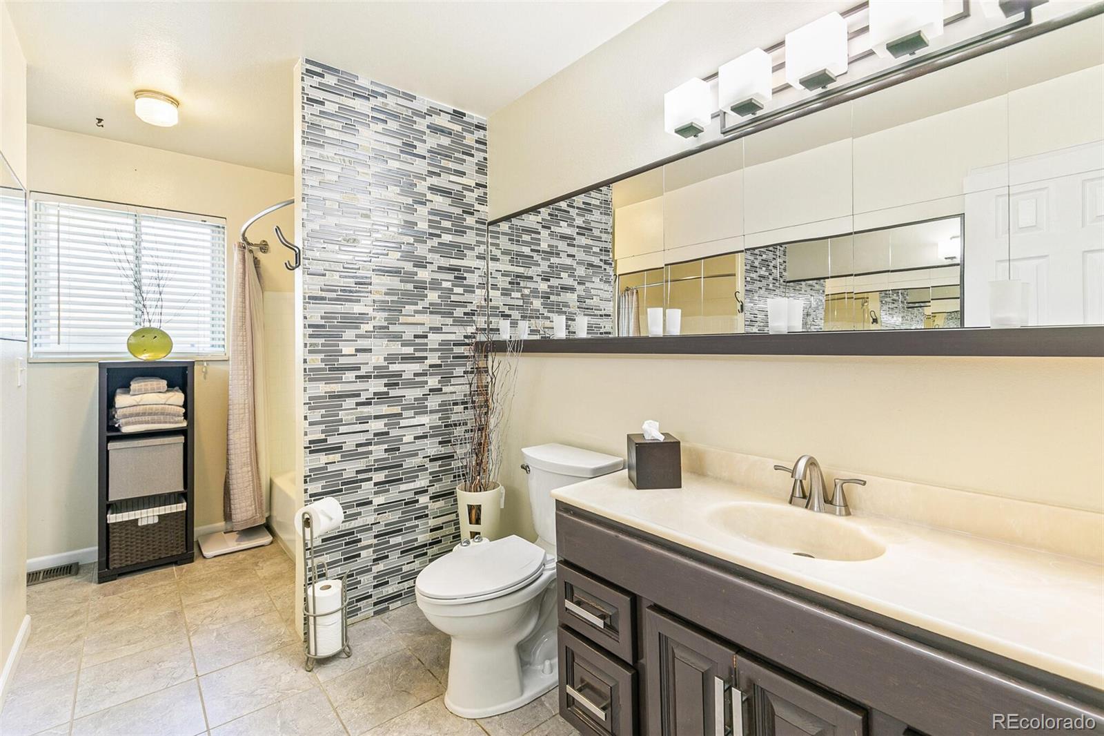 MLS Image #22 for 1011 s nile way,aurora, Colorado