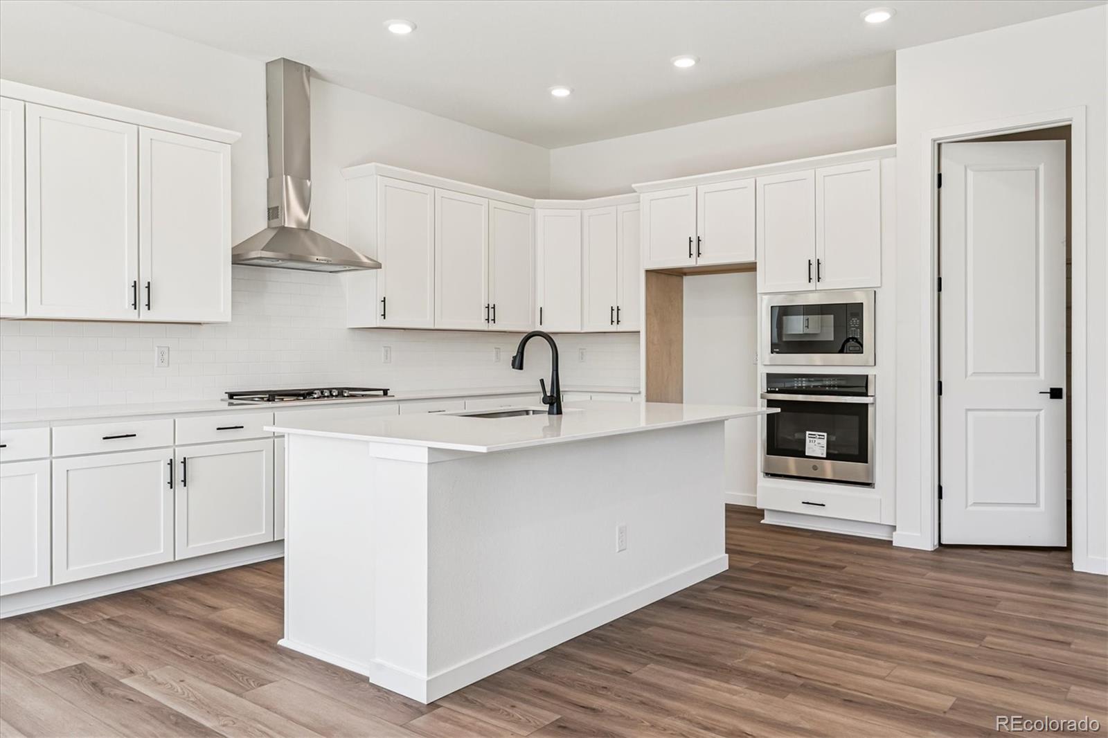 MLS Image #10 for 2590  bitterroot place,highlands ranch, Colorado