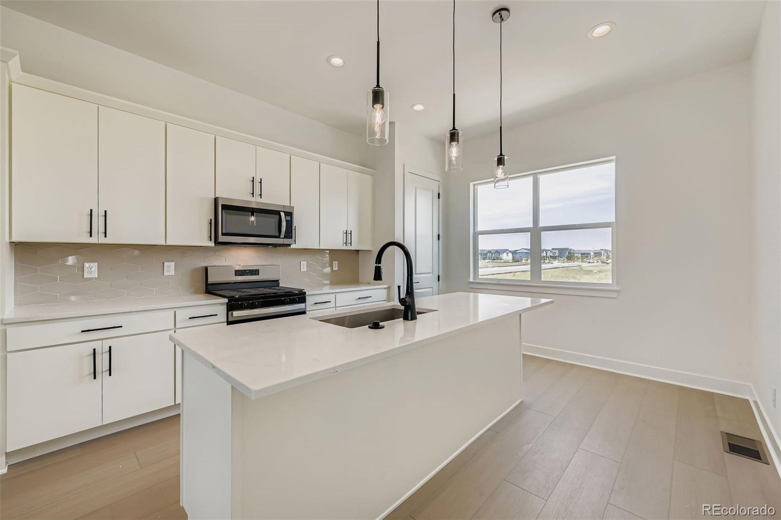 MLS Image #11 for 6275 n kirk street ,aurora, Colorado