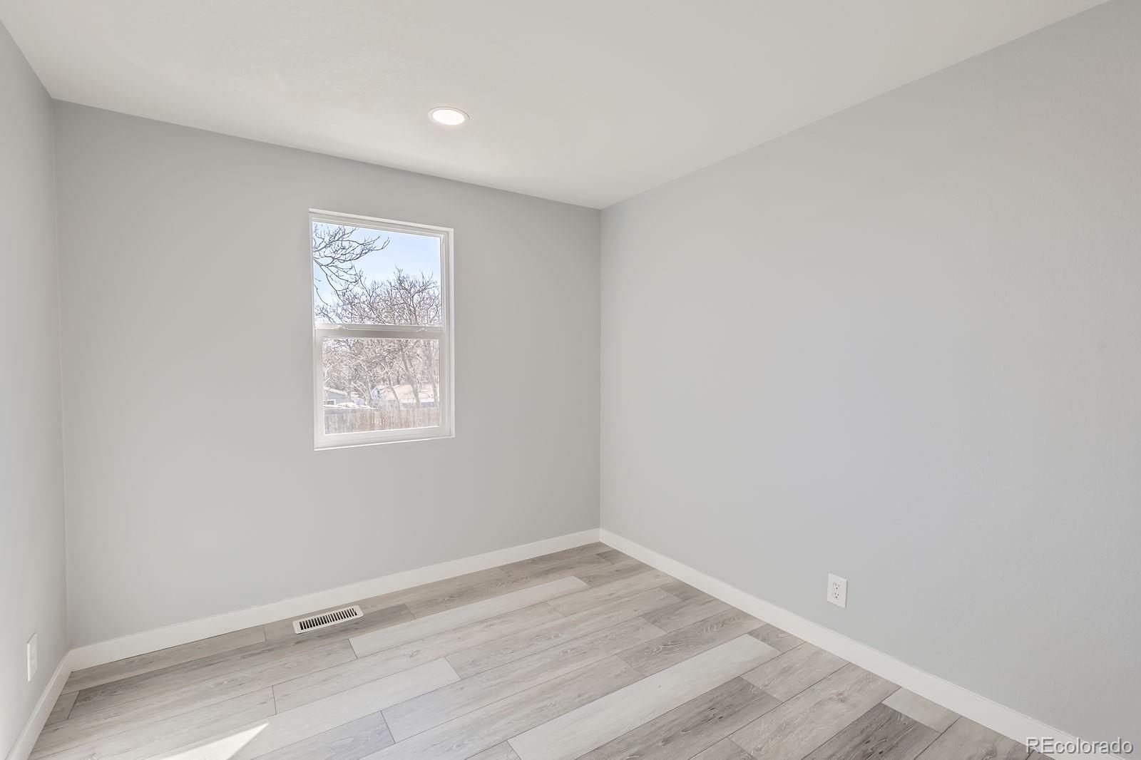 MLS Image #10 for 4611 w 2nd avenue,denver, Colorado