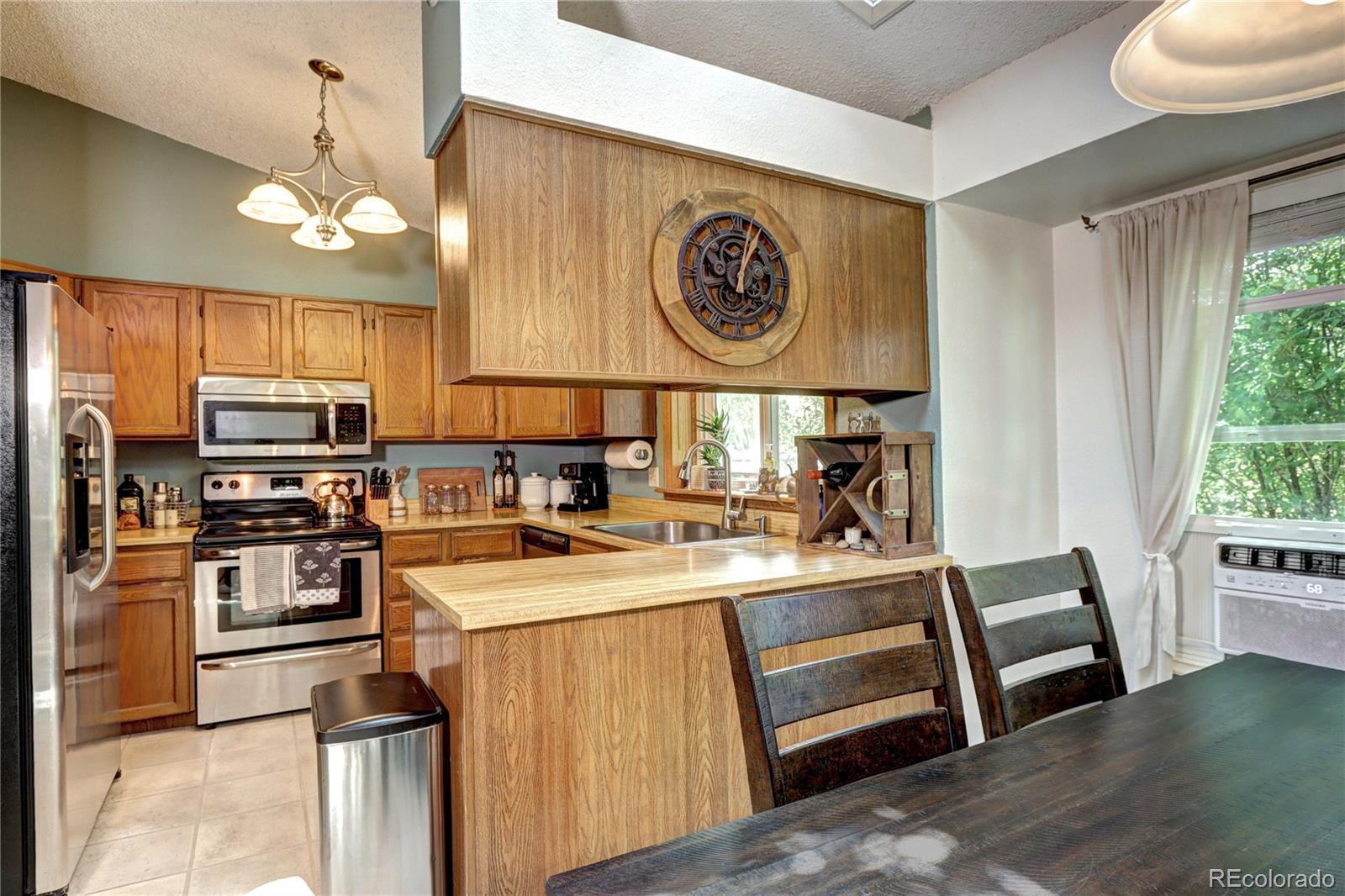 MLS Image #11 for 7937 s holland way,littleton, Colorado