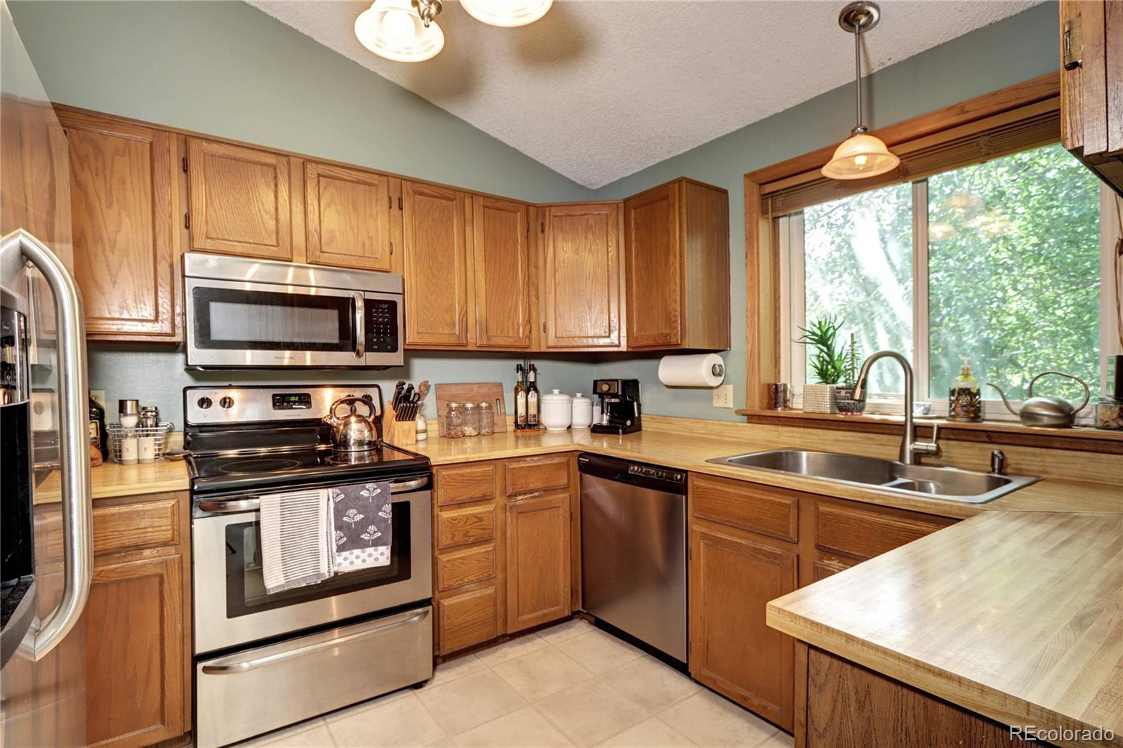 MLS Image #2 for 7937 s holland way,littleton, Colorado