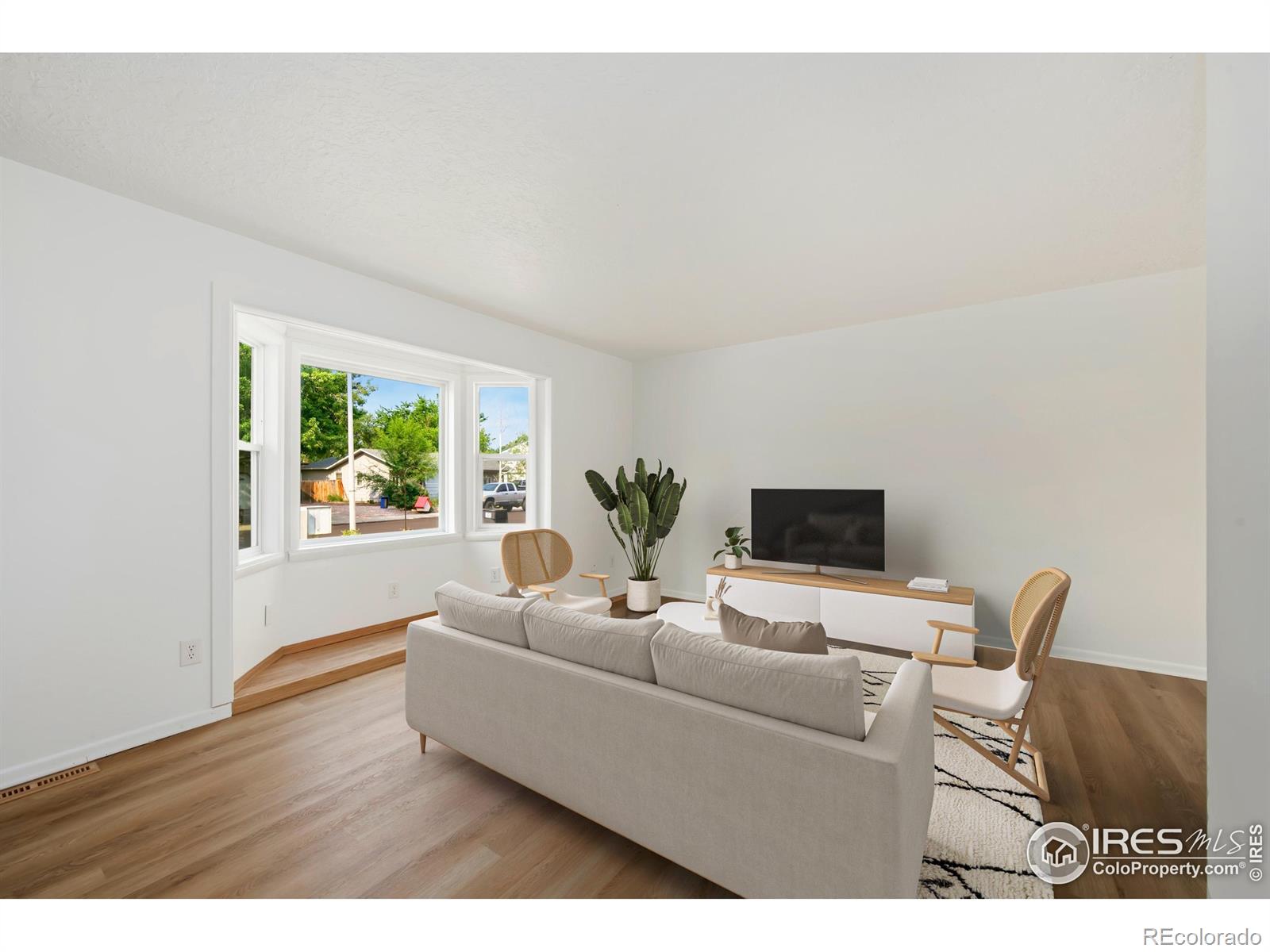 MLS Image #4 for 17  tulip court,windsor, Colorado